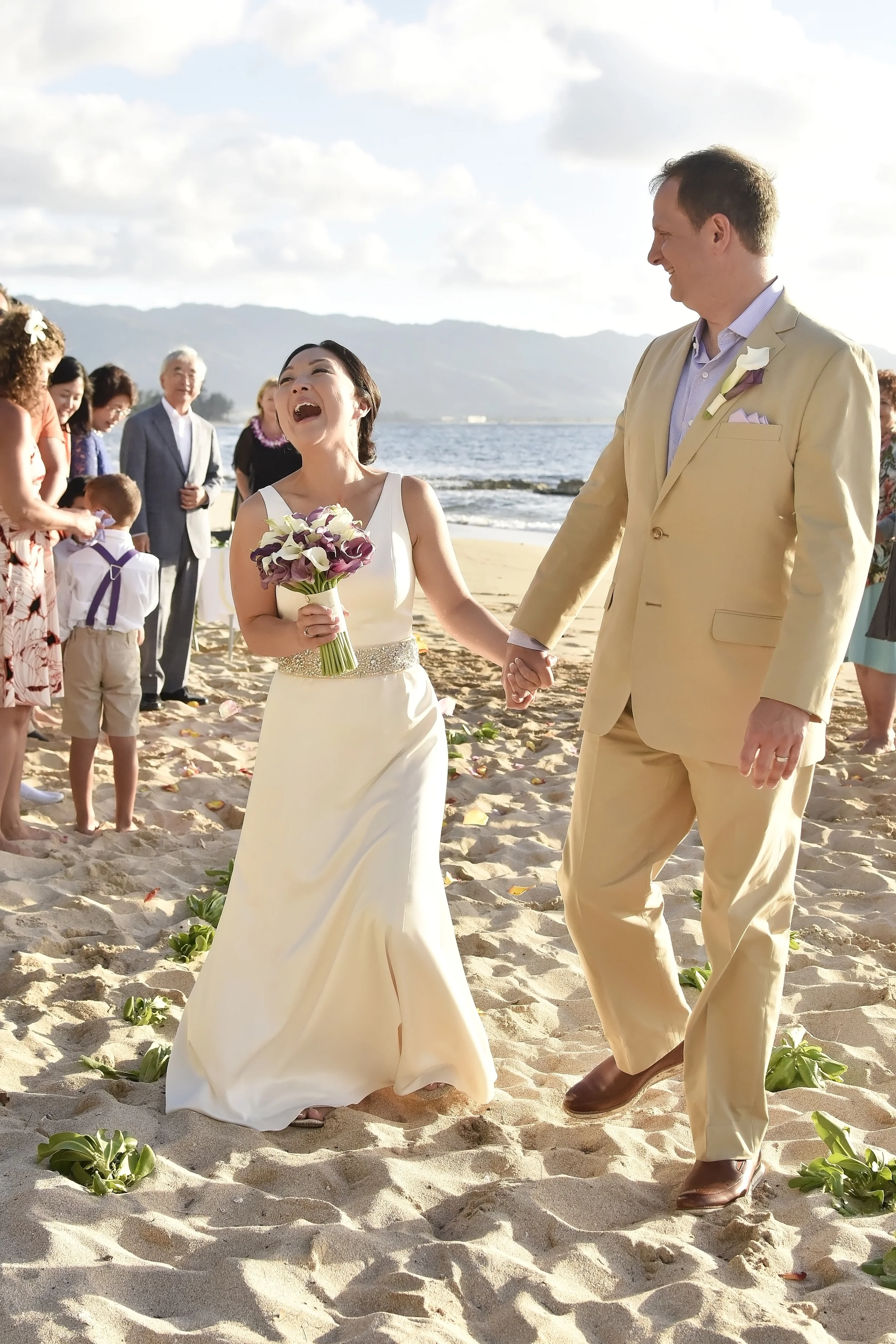 27-papailoa-beach-north-shore-wedding.jpg