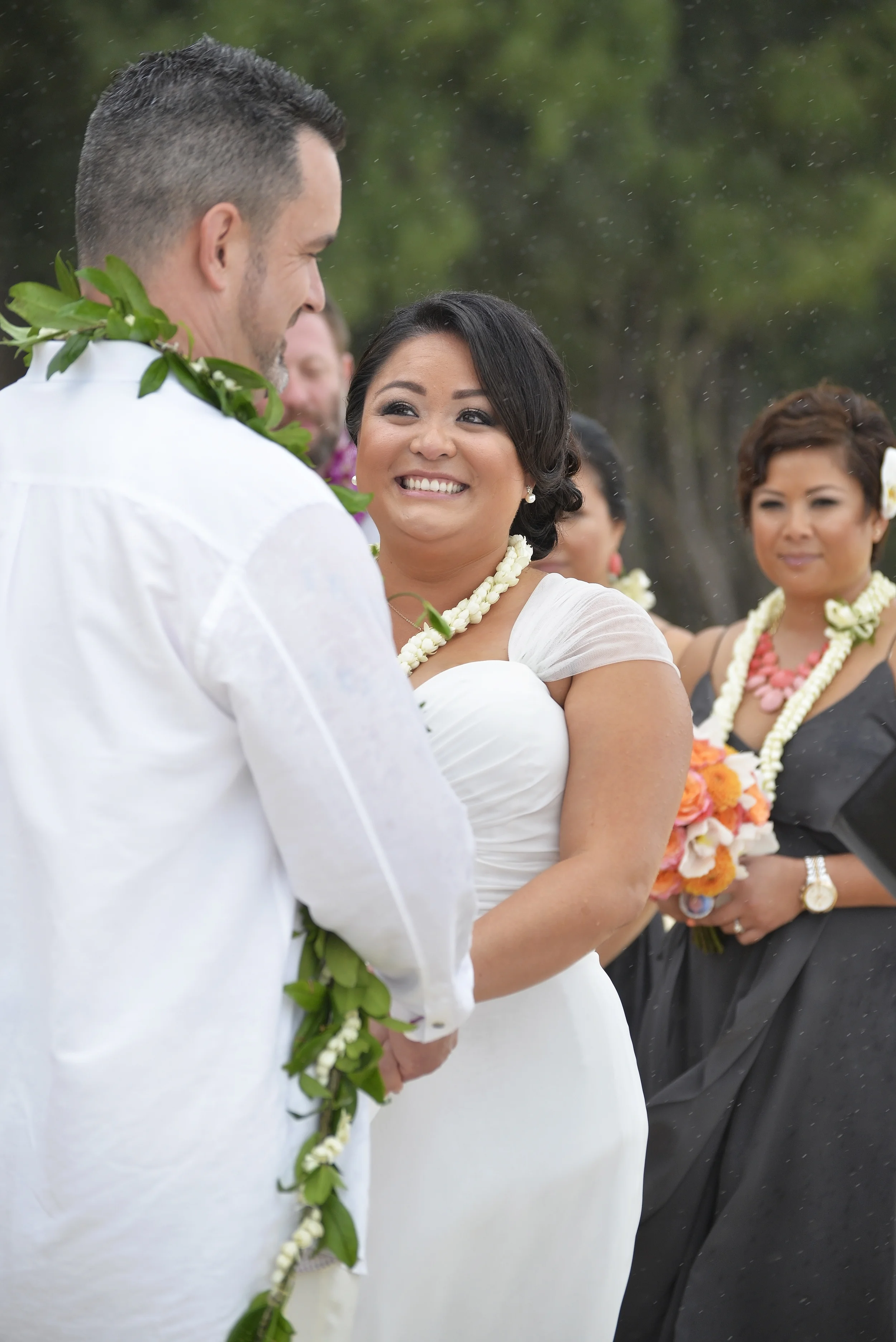 7-waimanalo-beach-hawaii-wedding.jpg