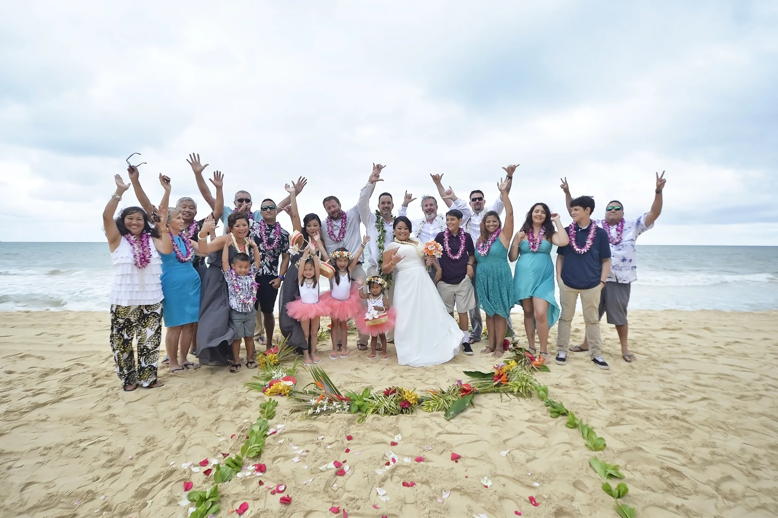14-waimanalo-beach-hawaii-wedding.jpg