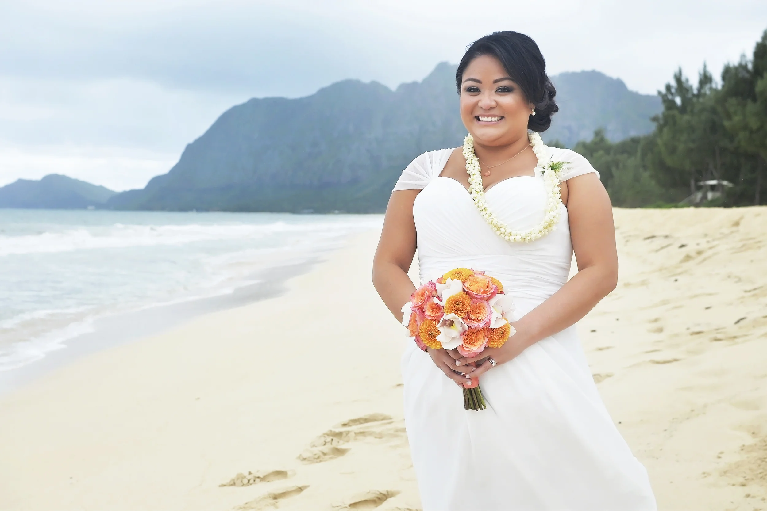 28-waimanalo-beach-hawaii-wedding.jpg