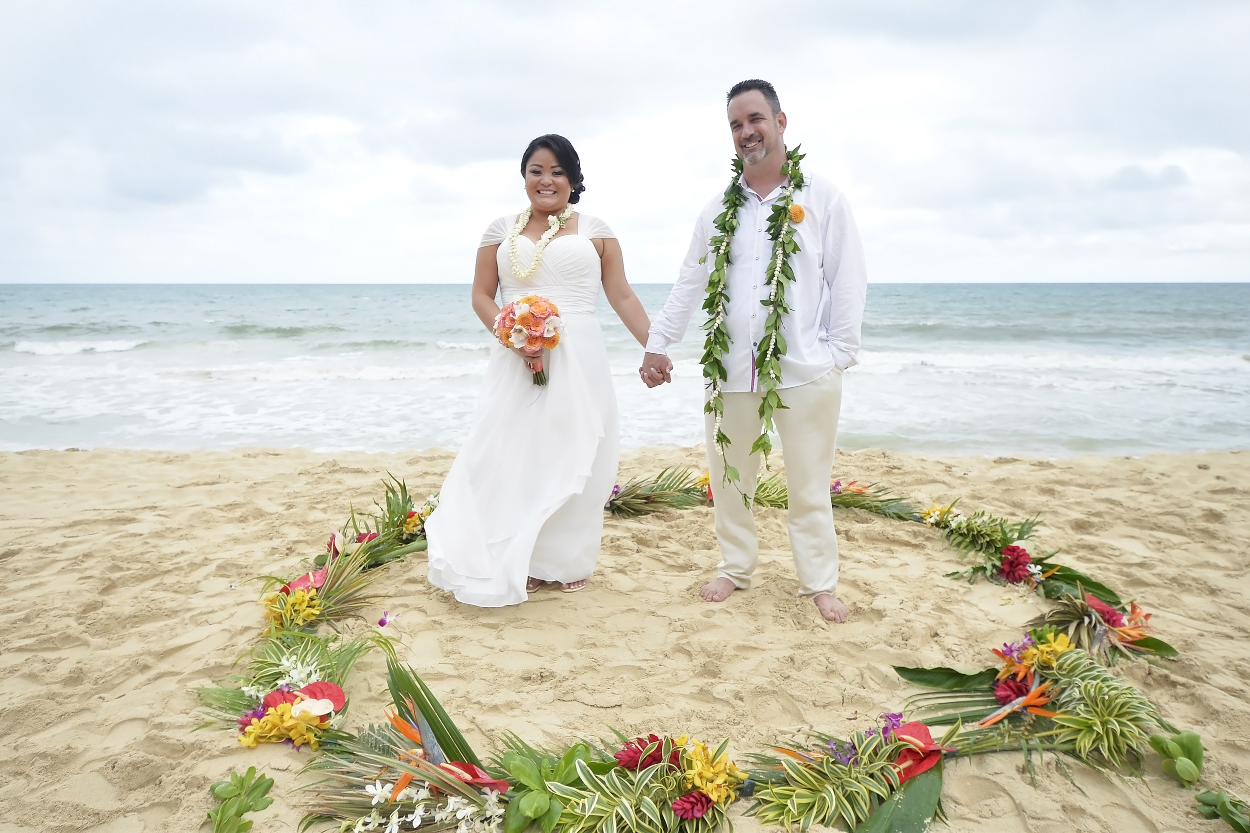 33-waimanalo-beach-hawaii-wedding.jpg