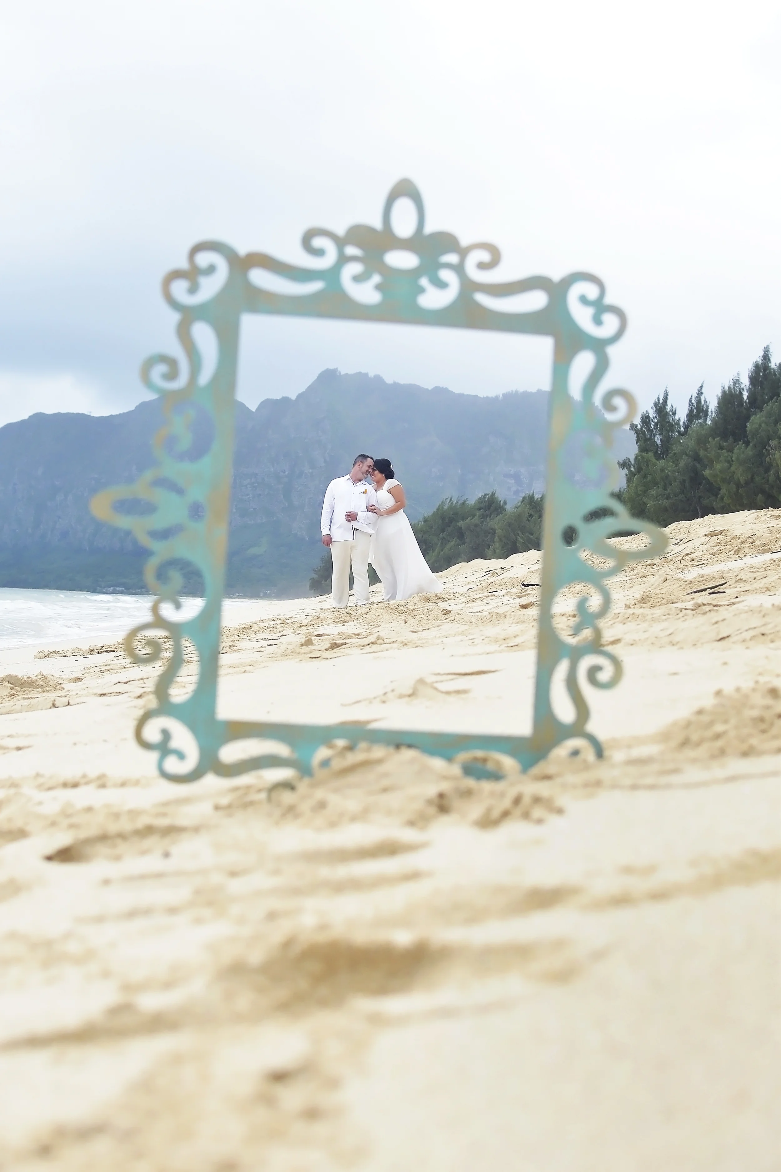36-waimanalo-beach-hawaii-wedding.jpg