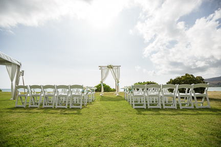 38-banyan-tree-estate-hawaii-wedding-ceremony.jpg