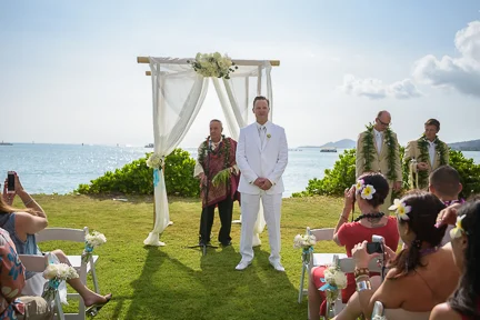 44-banyan-tree-estate-hawaii-wedding-ceremony.jpg