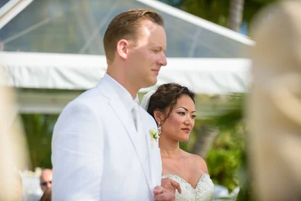 52-banyan-tree-estate-hawaii-wedding-ceremony.jpg