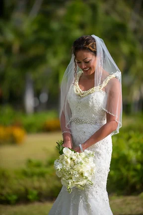 107-banyan-tree-estate-hawaii-wedding-ceremony.jpg