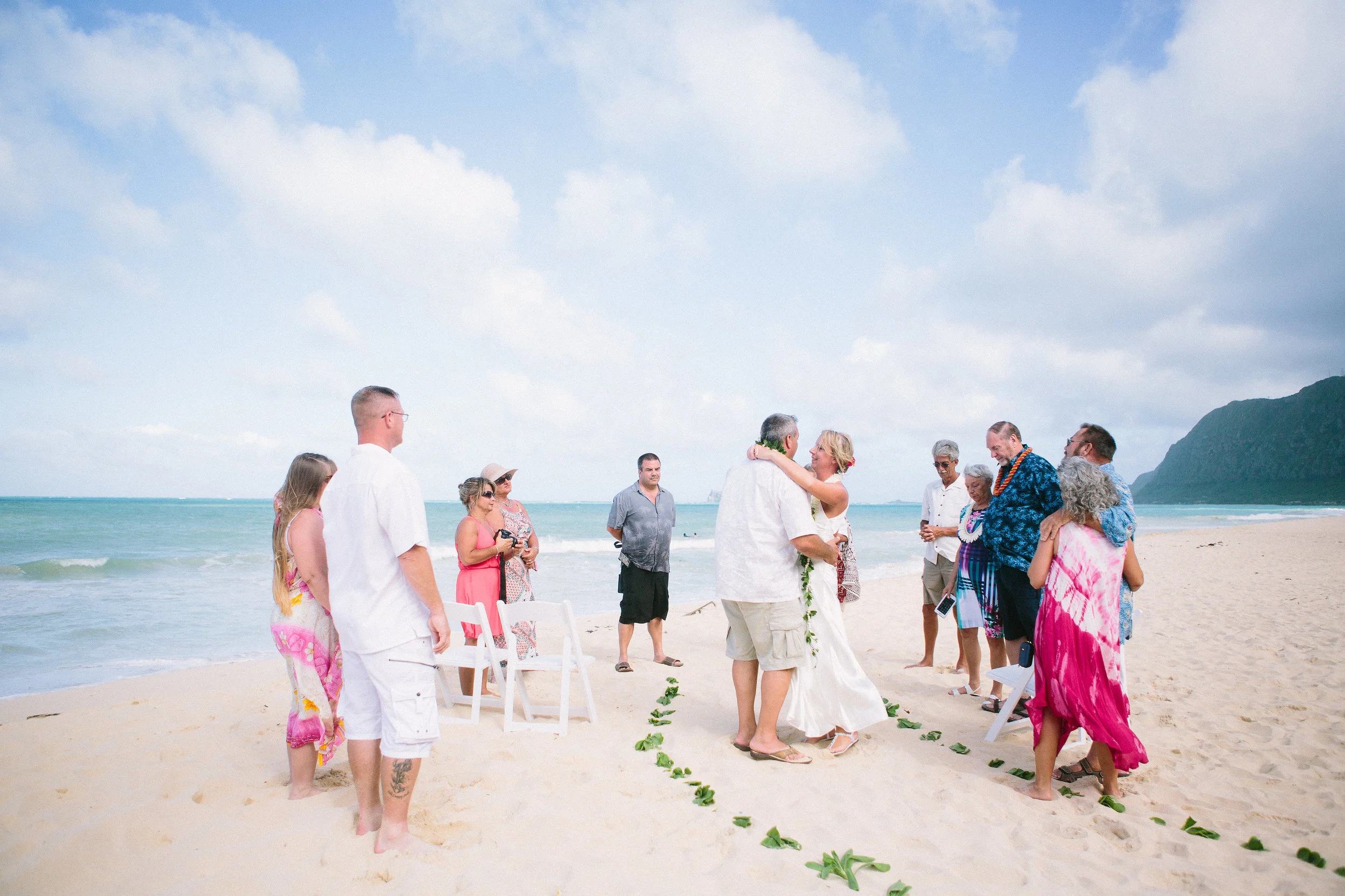9-waimanalo-bay-beach-wedding.jpg