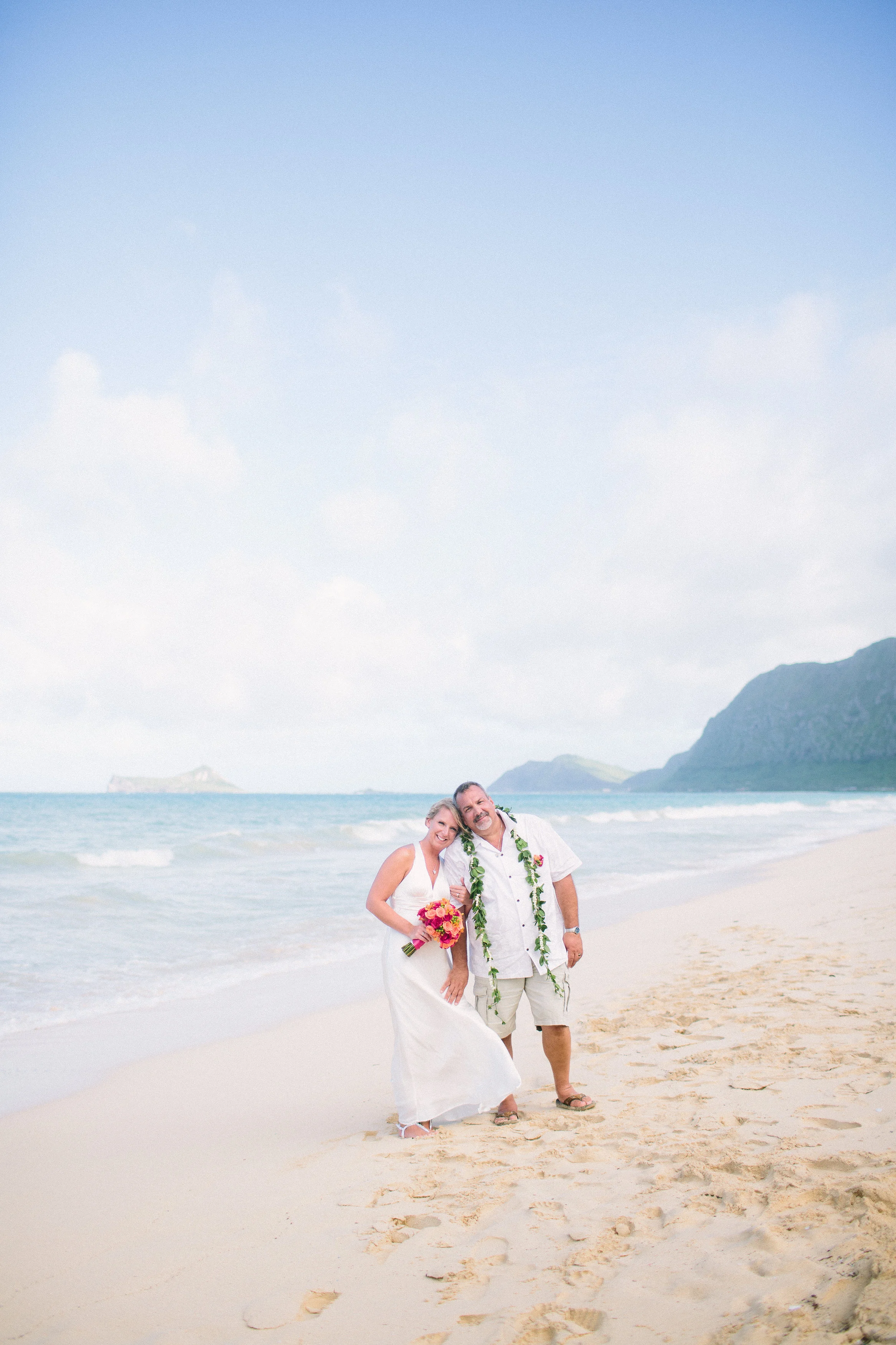 31-waimanalo-bay-beach-wedding.jpg