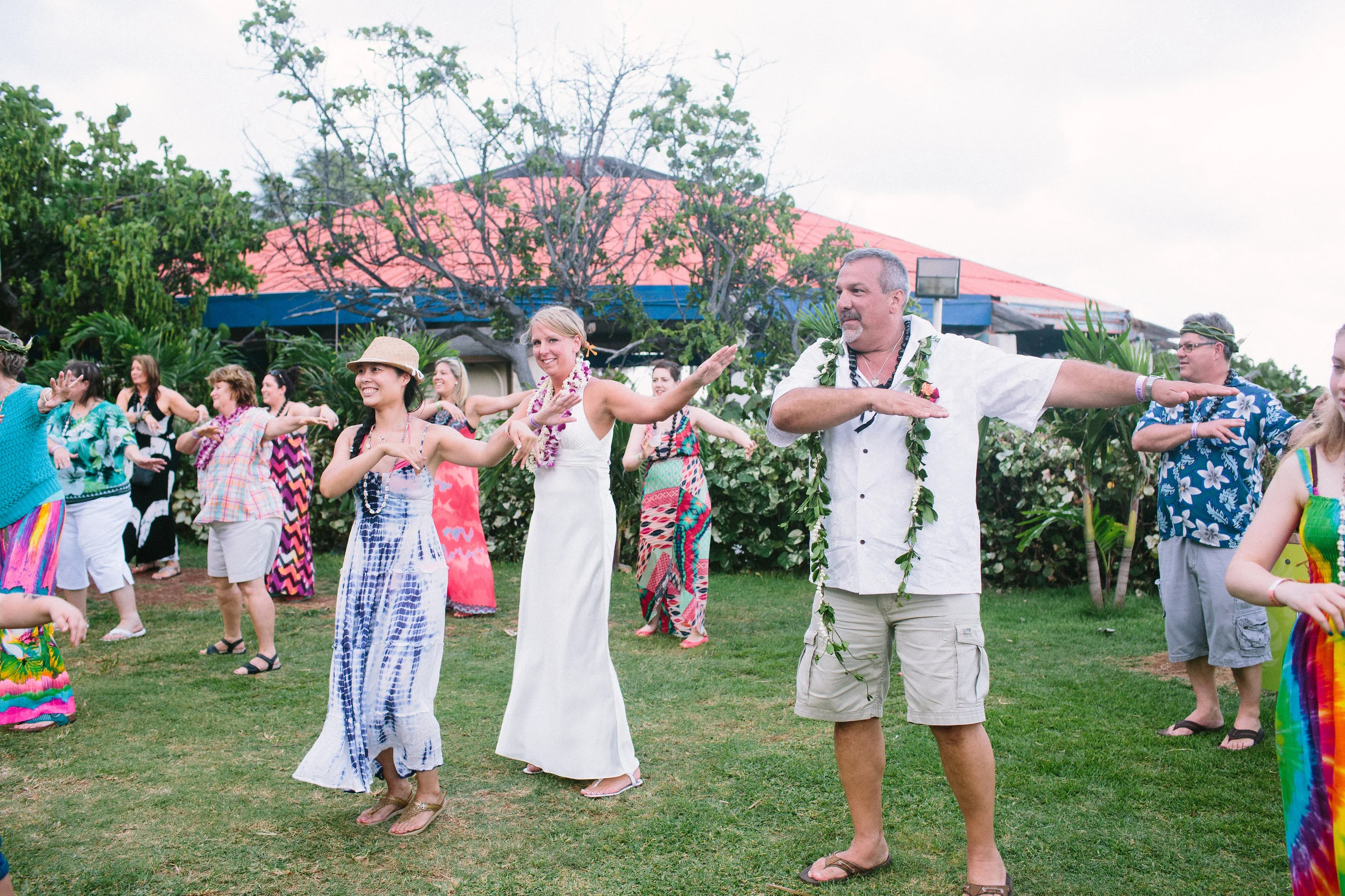 47-waimanalo-bay-beach-wedding.jpg