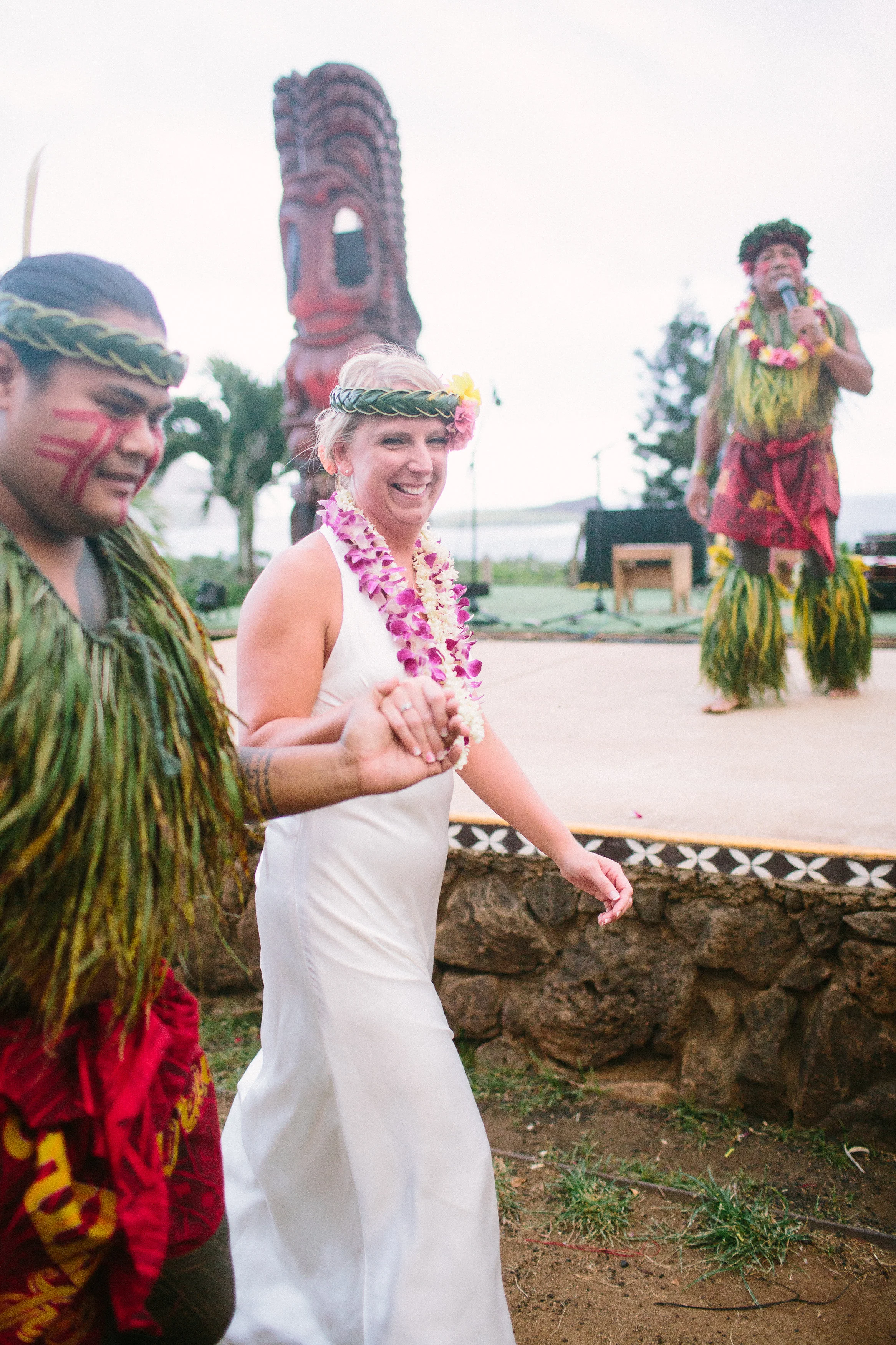49-waimanalo-bay-beach-wedding.jpg