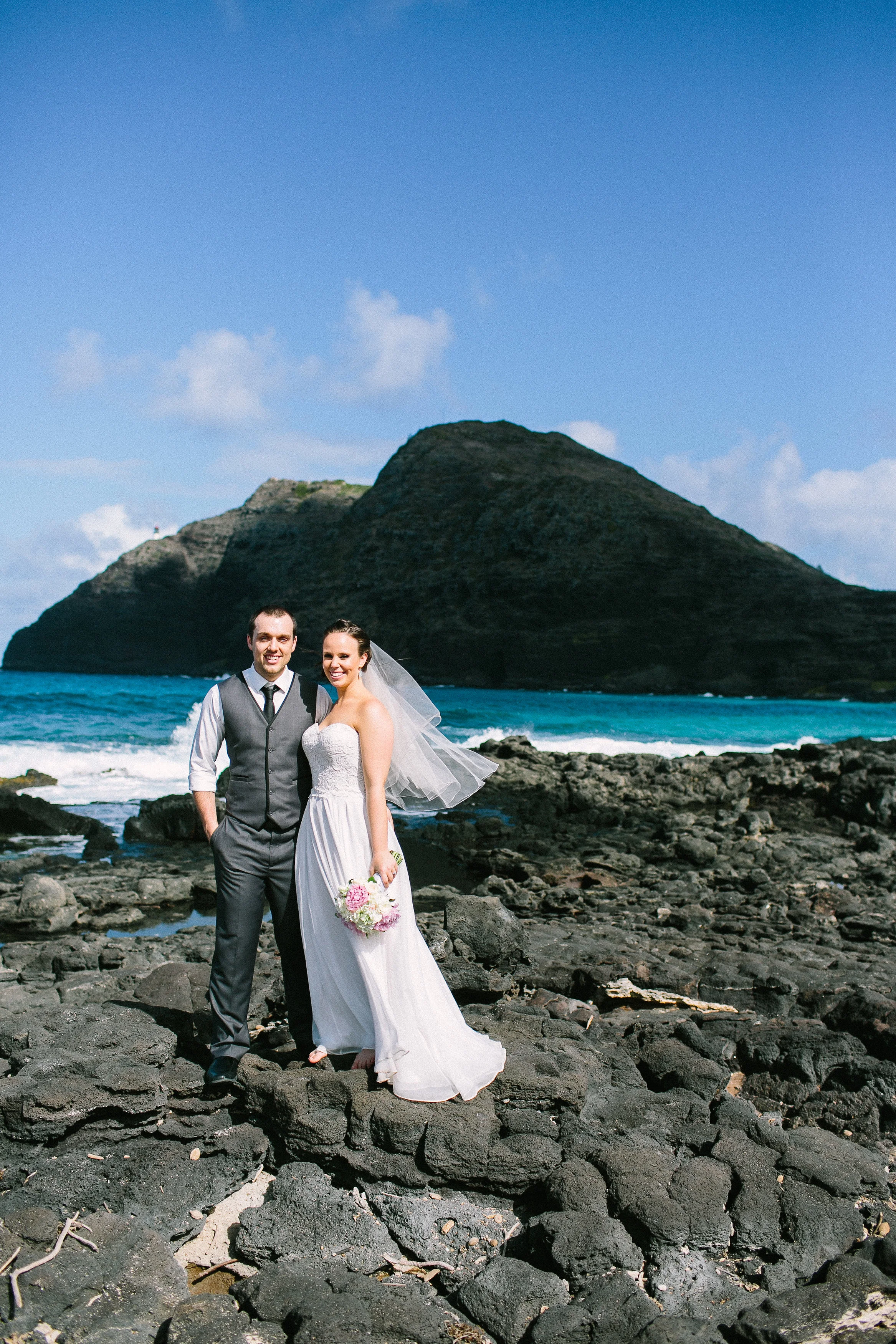 22-makapuu-beach-wedding-ceremony.jpg