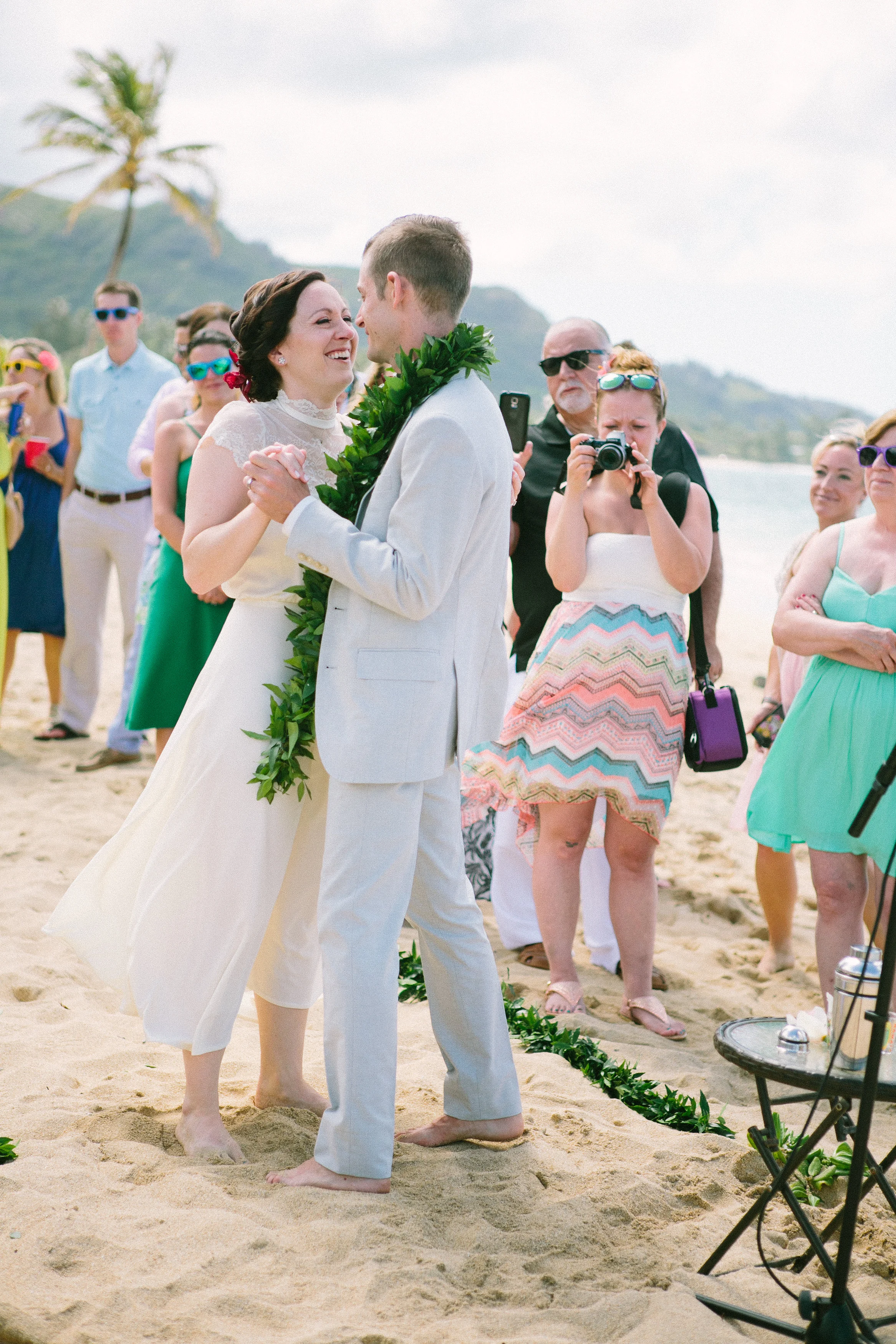 13-hauula-beach-wedding.jpg