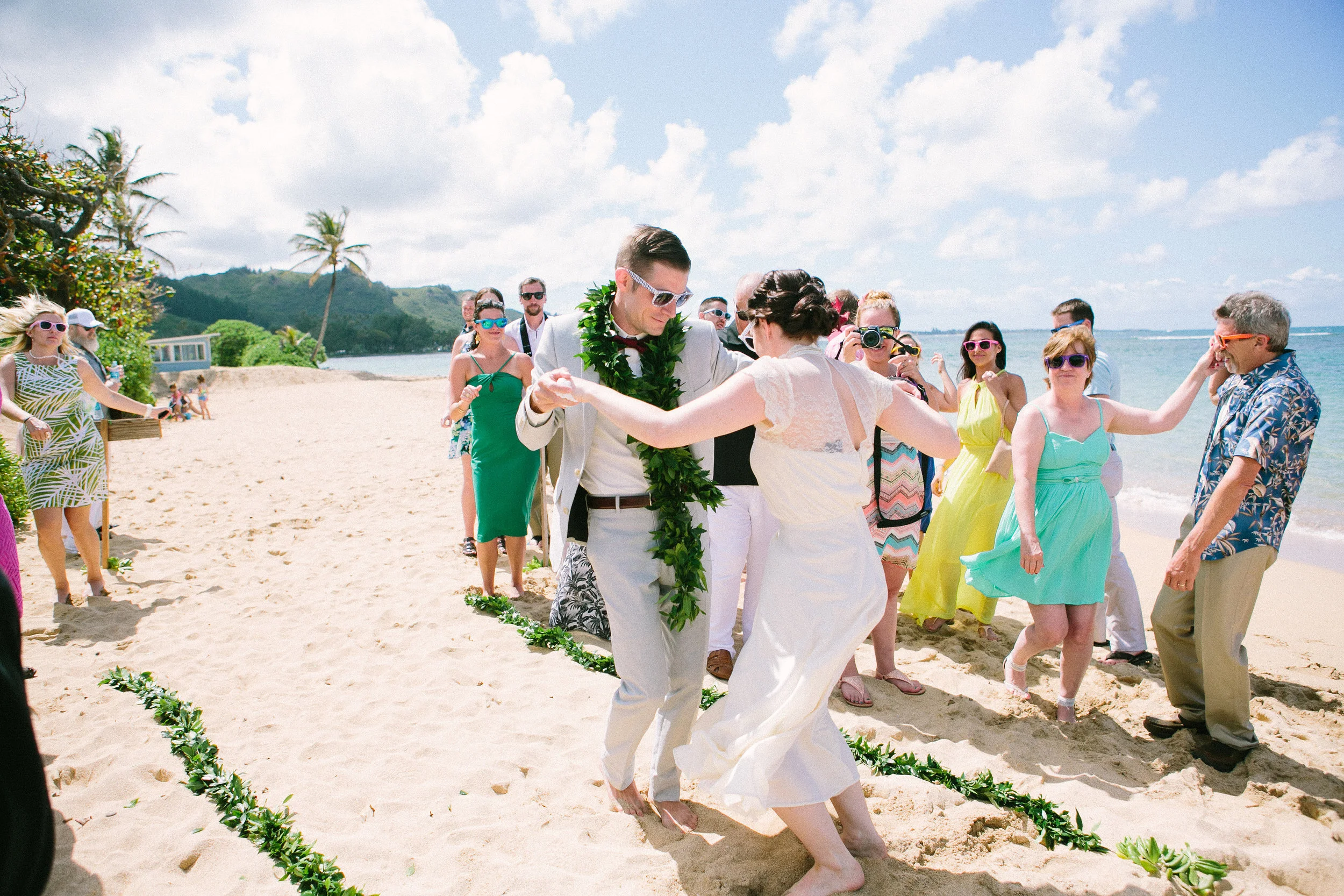 16-hauula-beach-wedding.jpg