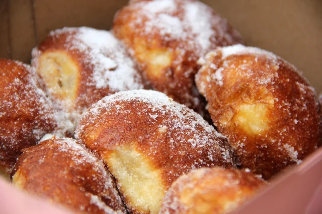 leonards-malasadas-honolulu.jpg