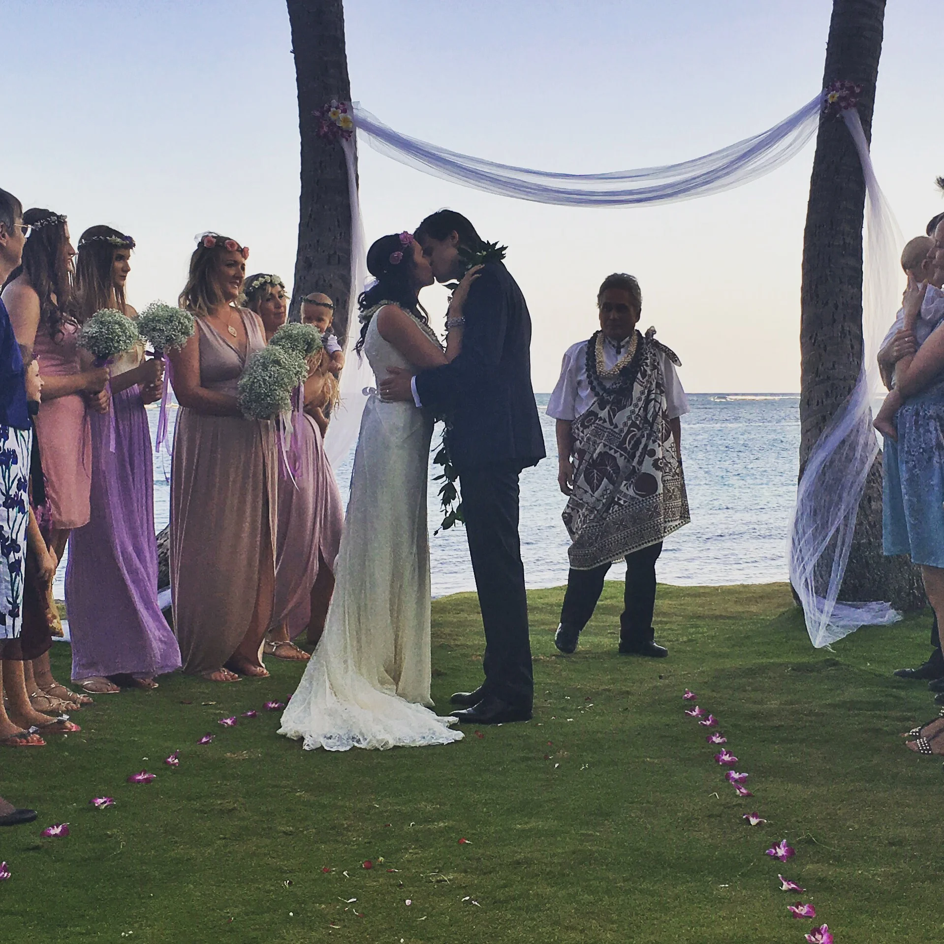 kahala-beach-wedding