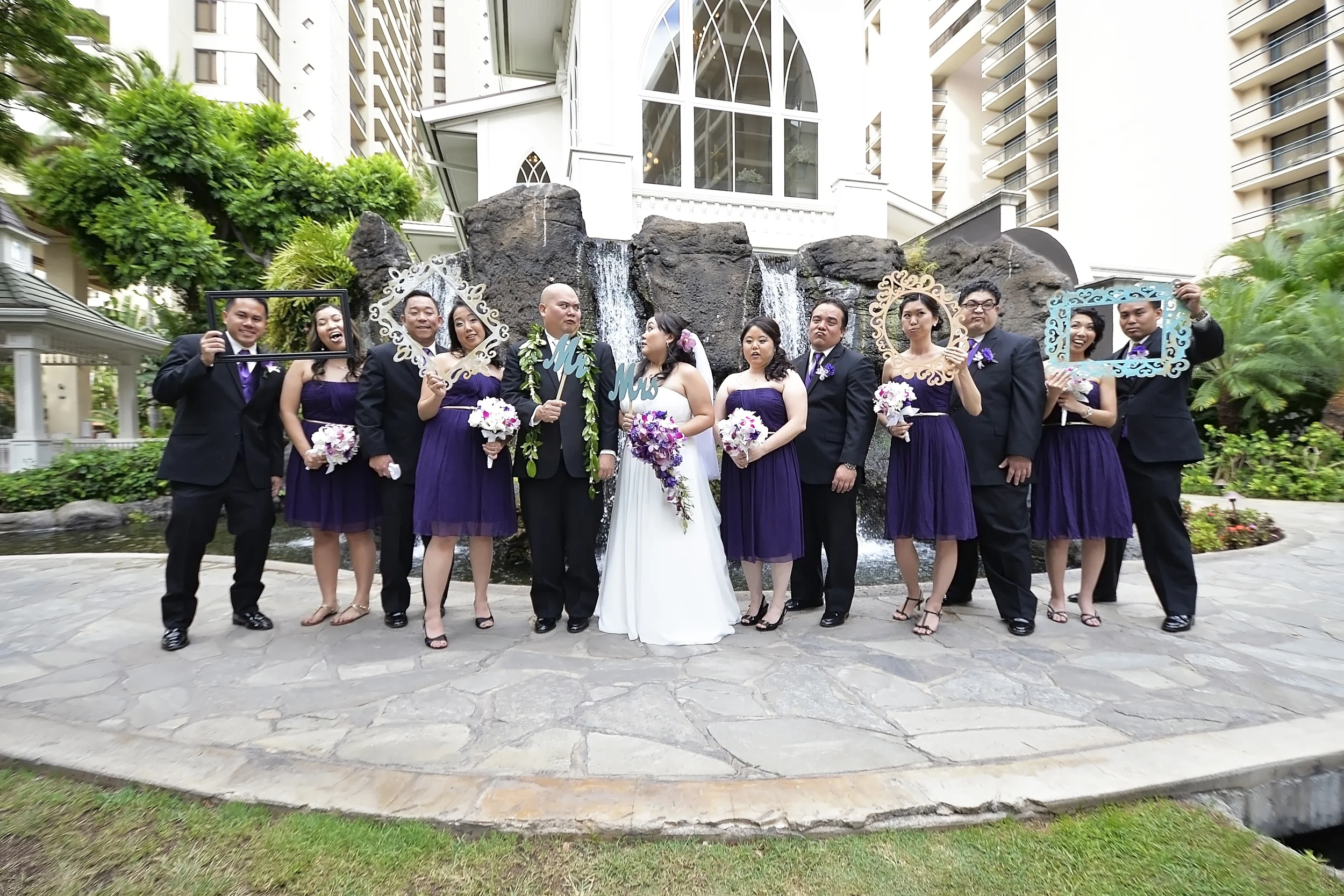 29-crystal-chapel-hilton-hawaiian-village-wedding.jpg