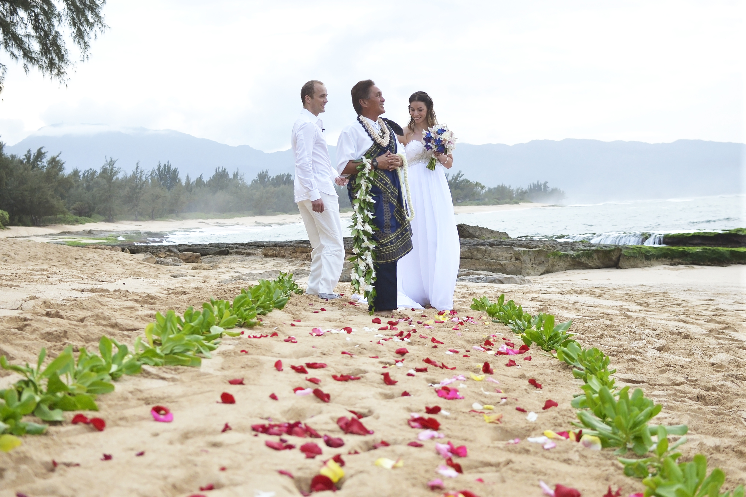 4-papailoa-beach-ceremony.jpg