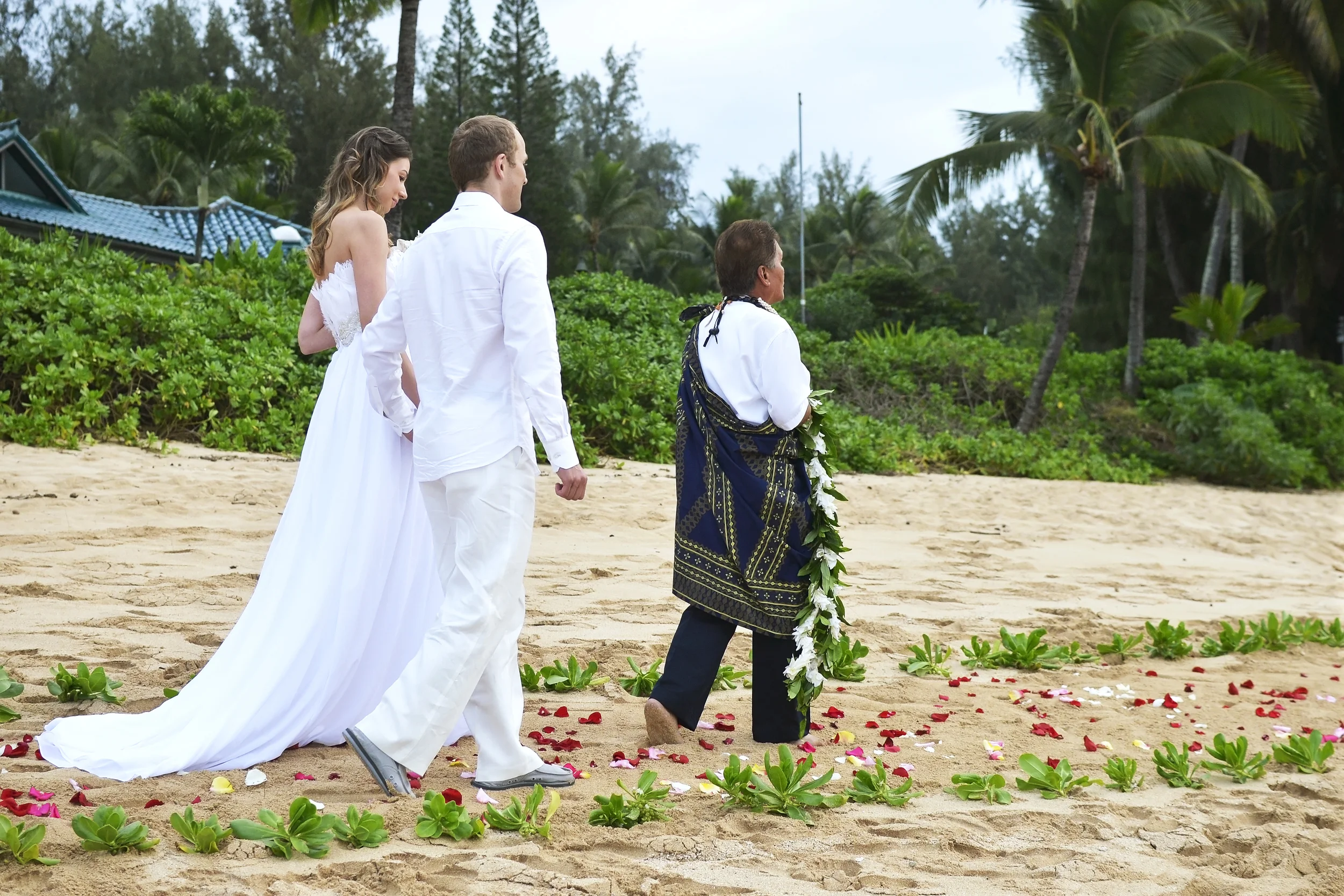 3-papailoa-beach-ceremony.jpg