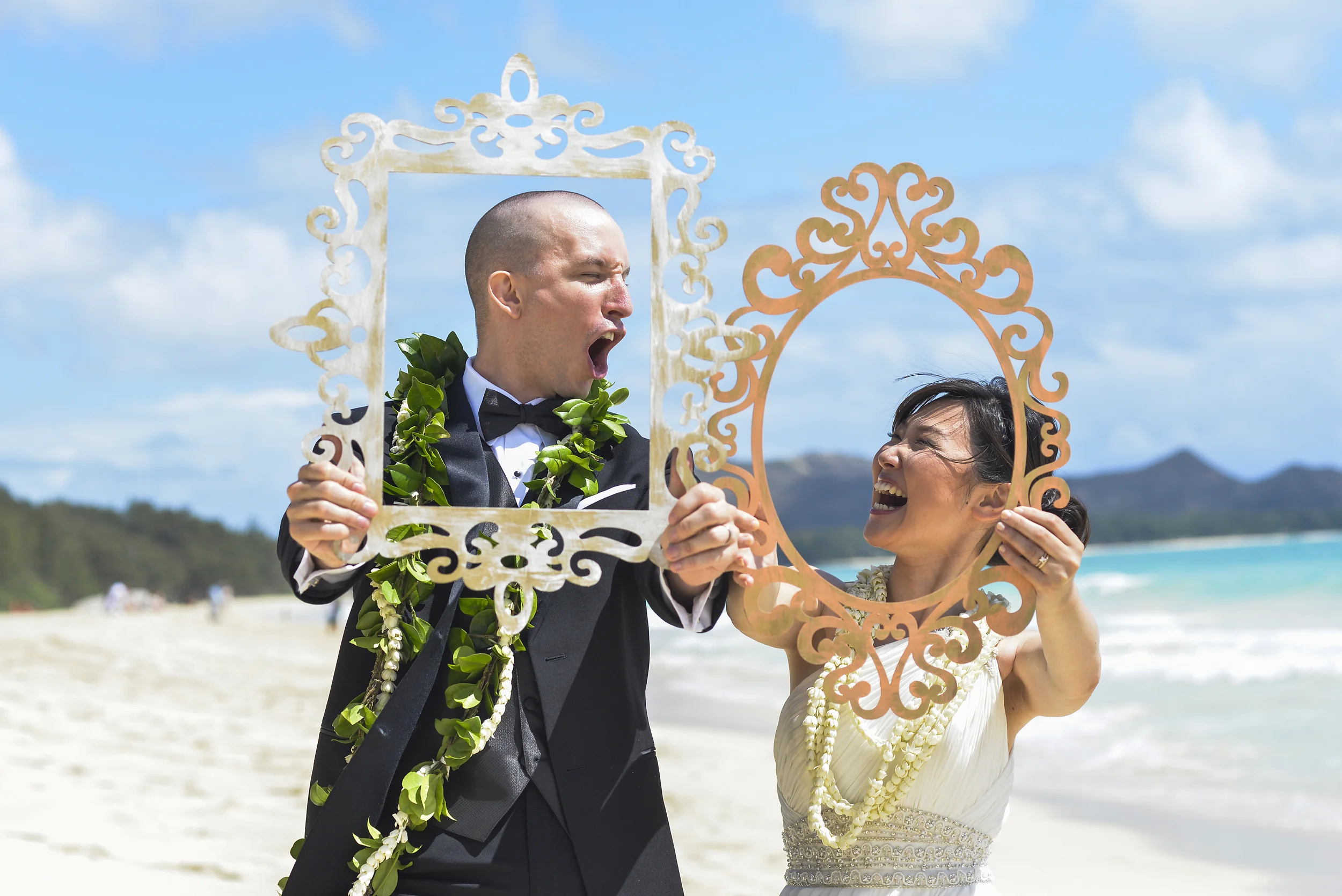 18-waimanalo-beach-wedding.jpg
