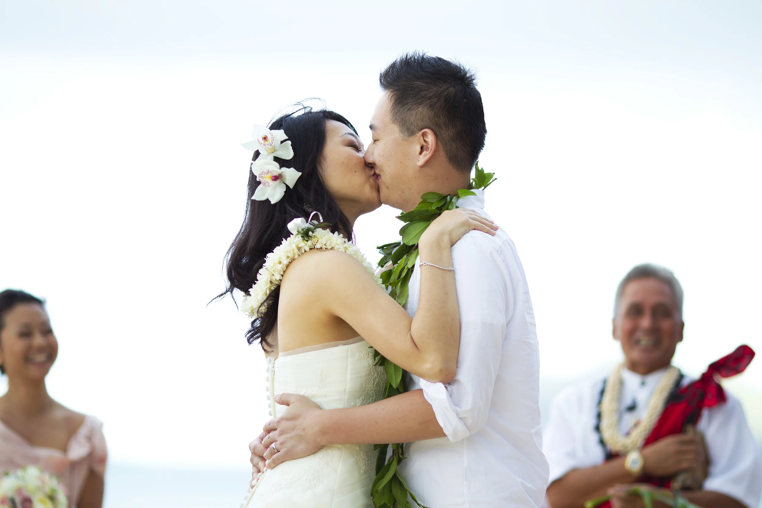 15-waimanalo-bay-beach-hawaii-wedding.jpg