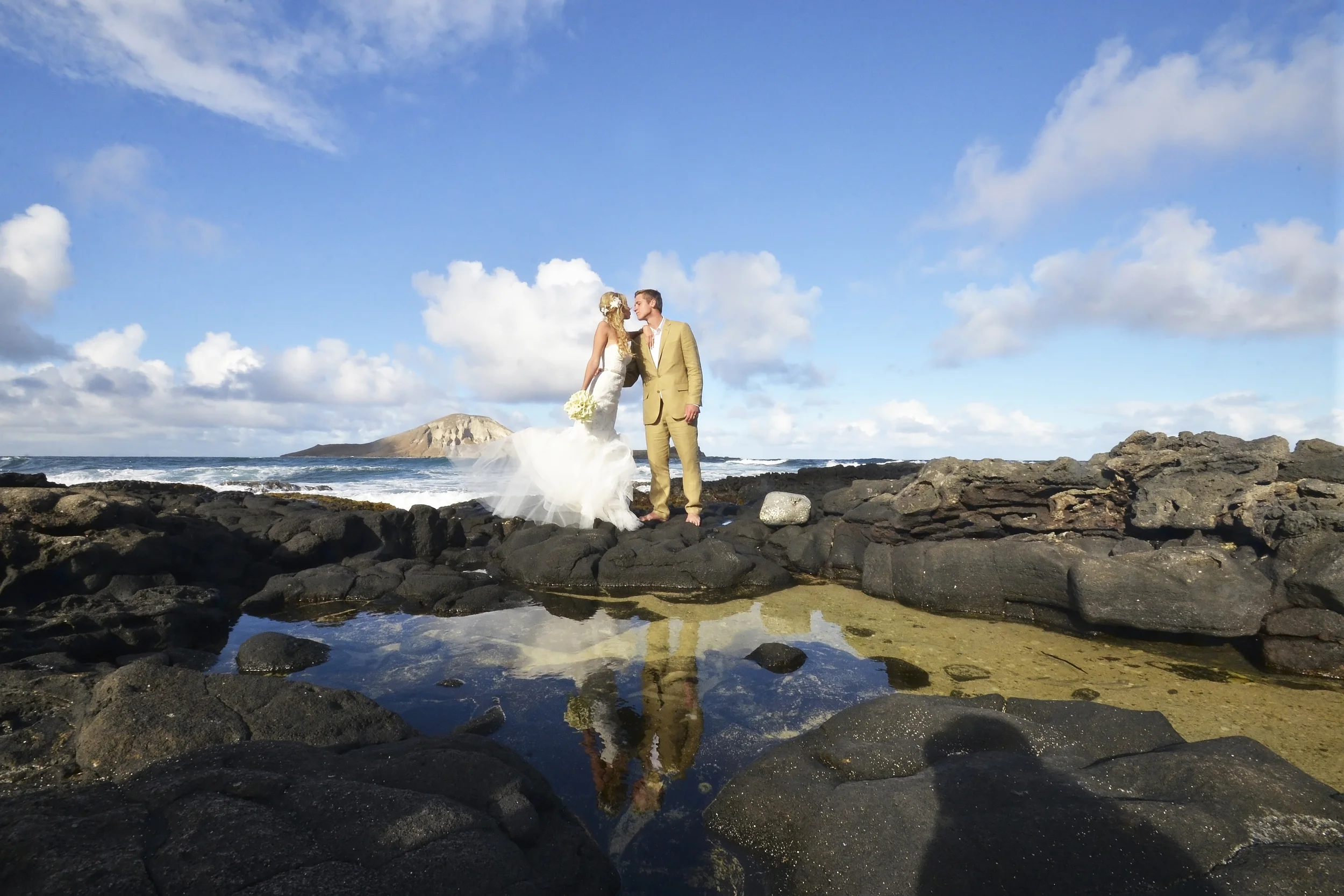 1-makapuu-beach-wedding.jpg
