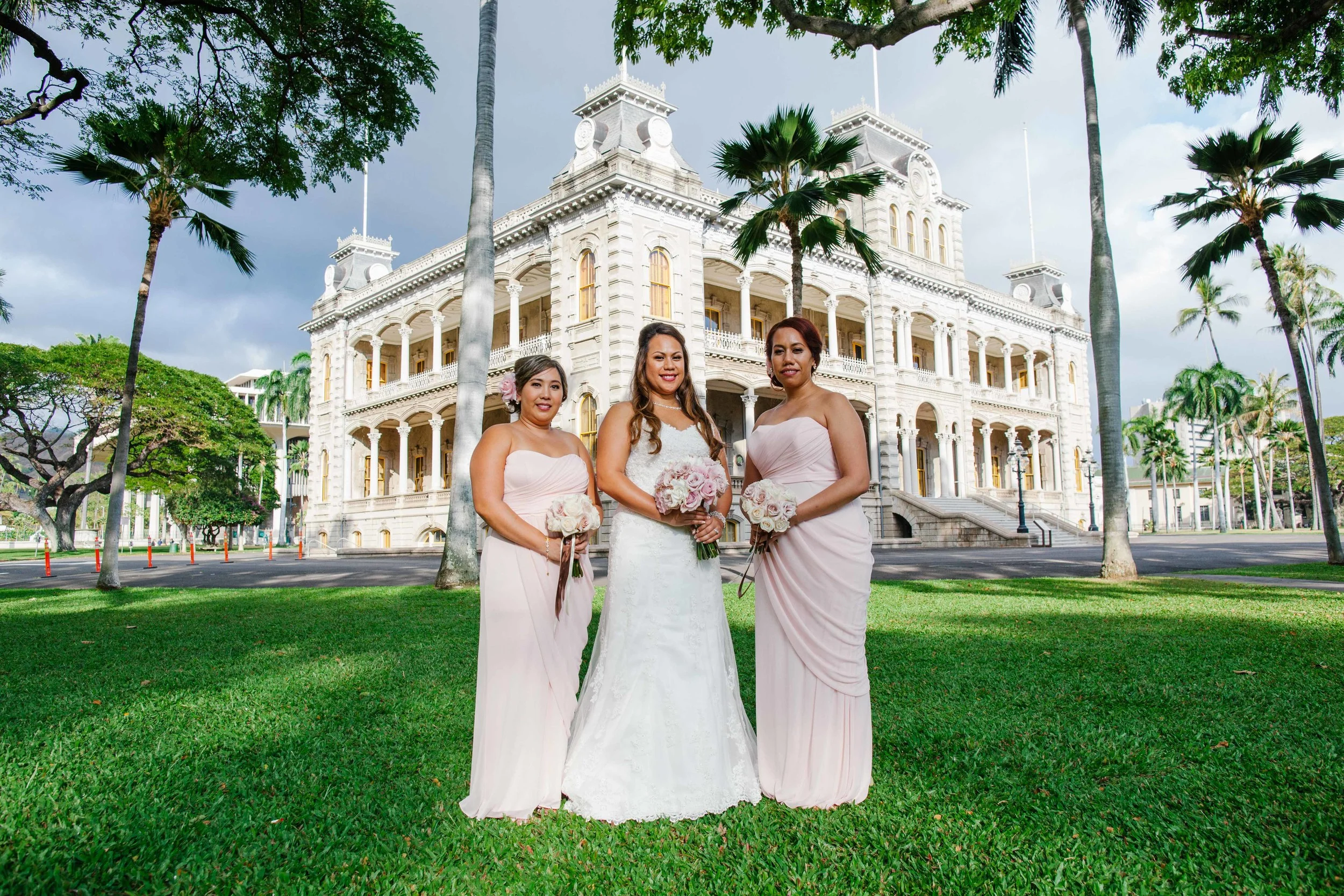 38-ywca-laniakea-oahu-wedding.jpg