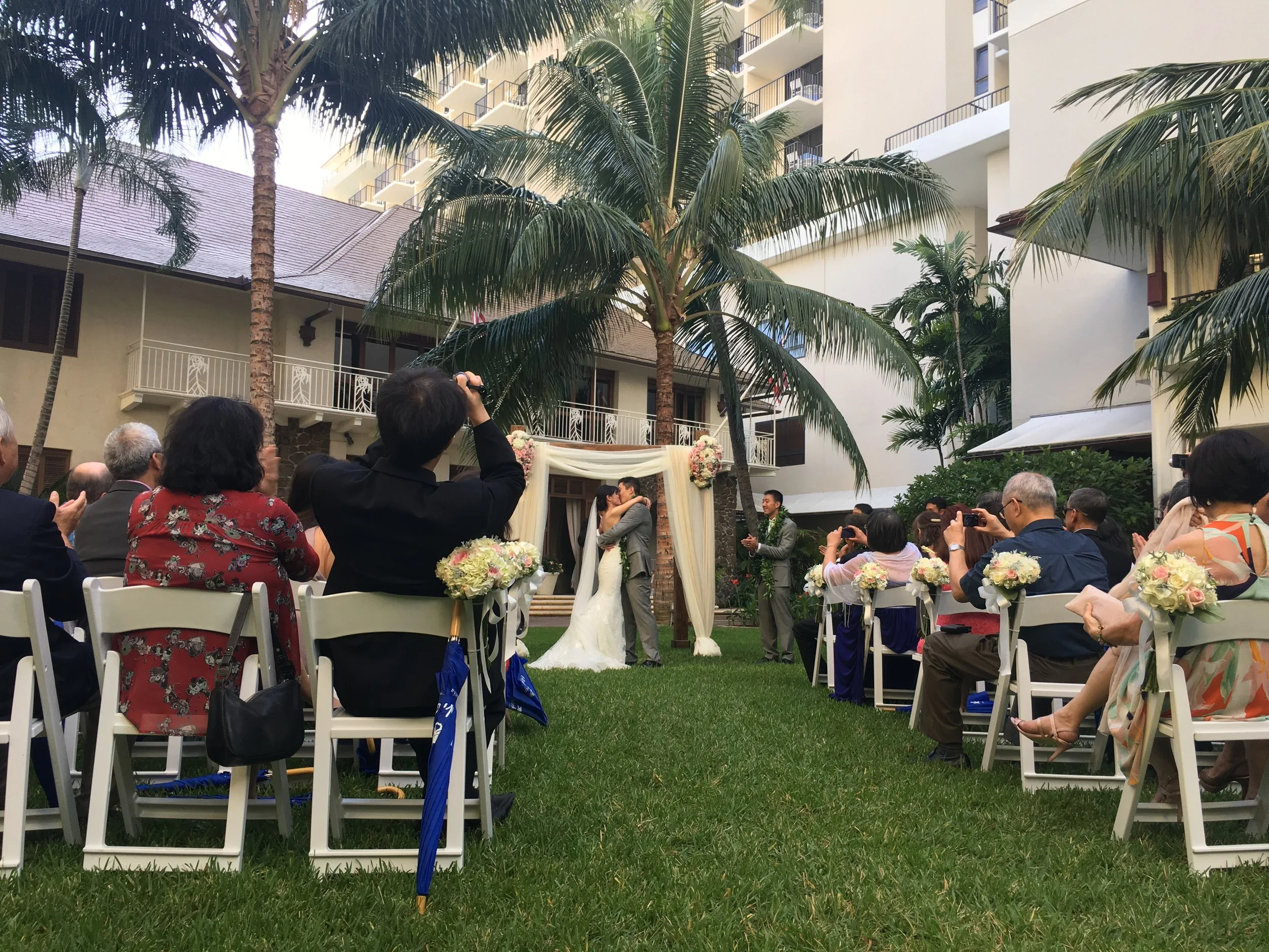 5-halekulani-waikiki-wedding.JPG