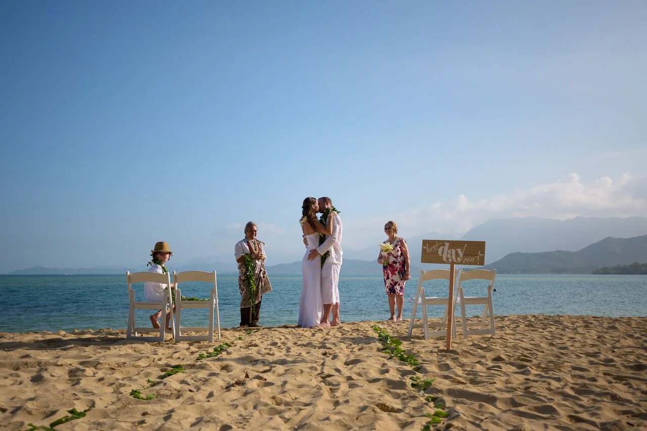 hawaii-beach-ceremony