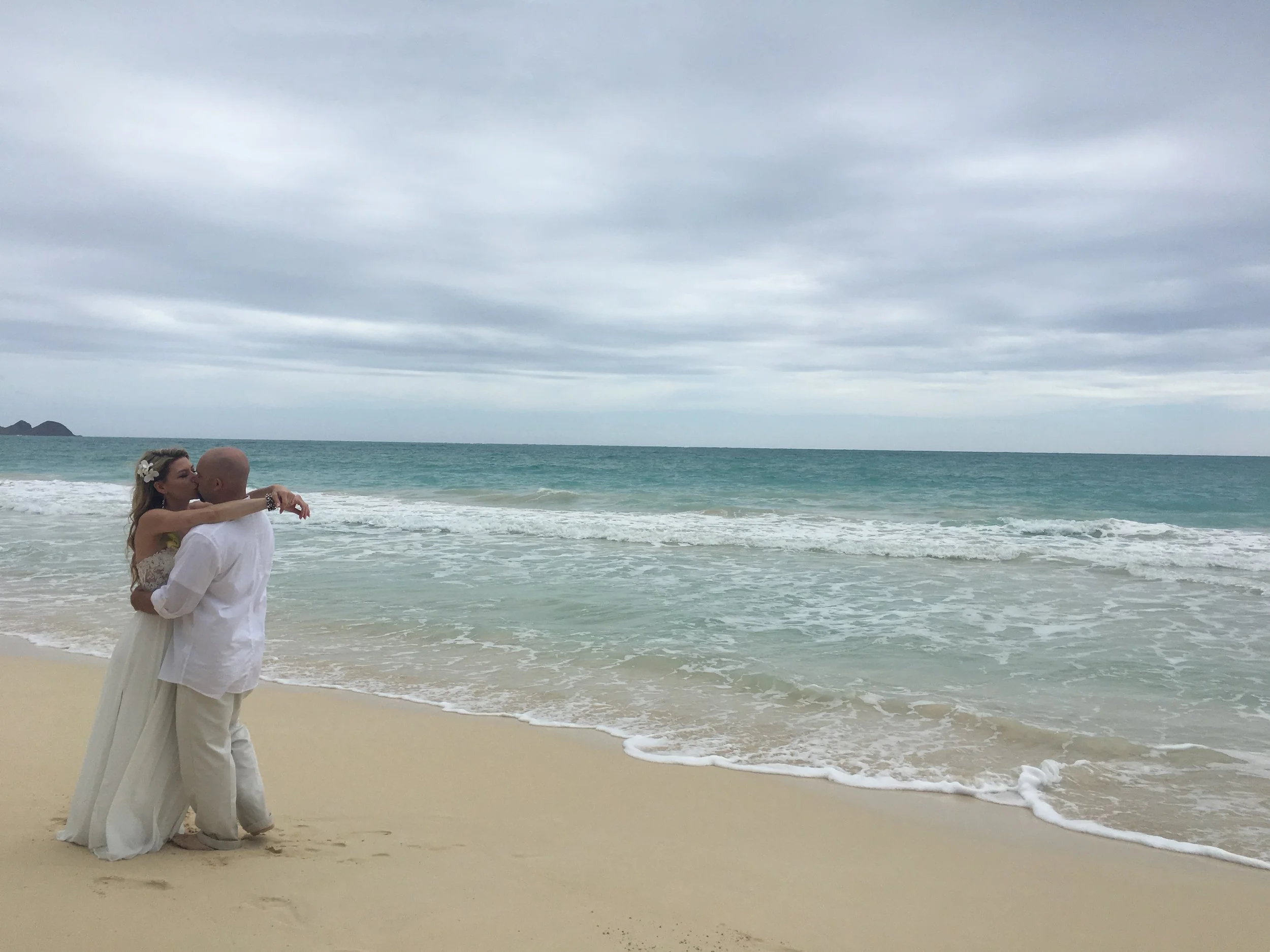 1-waimanalo-beach-wedding.JPG