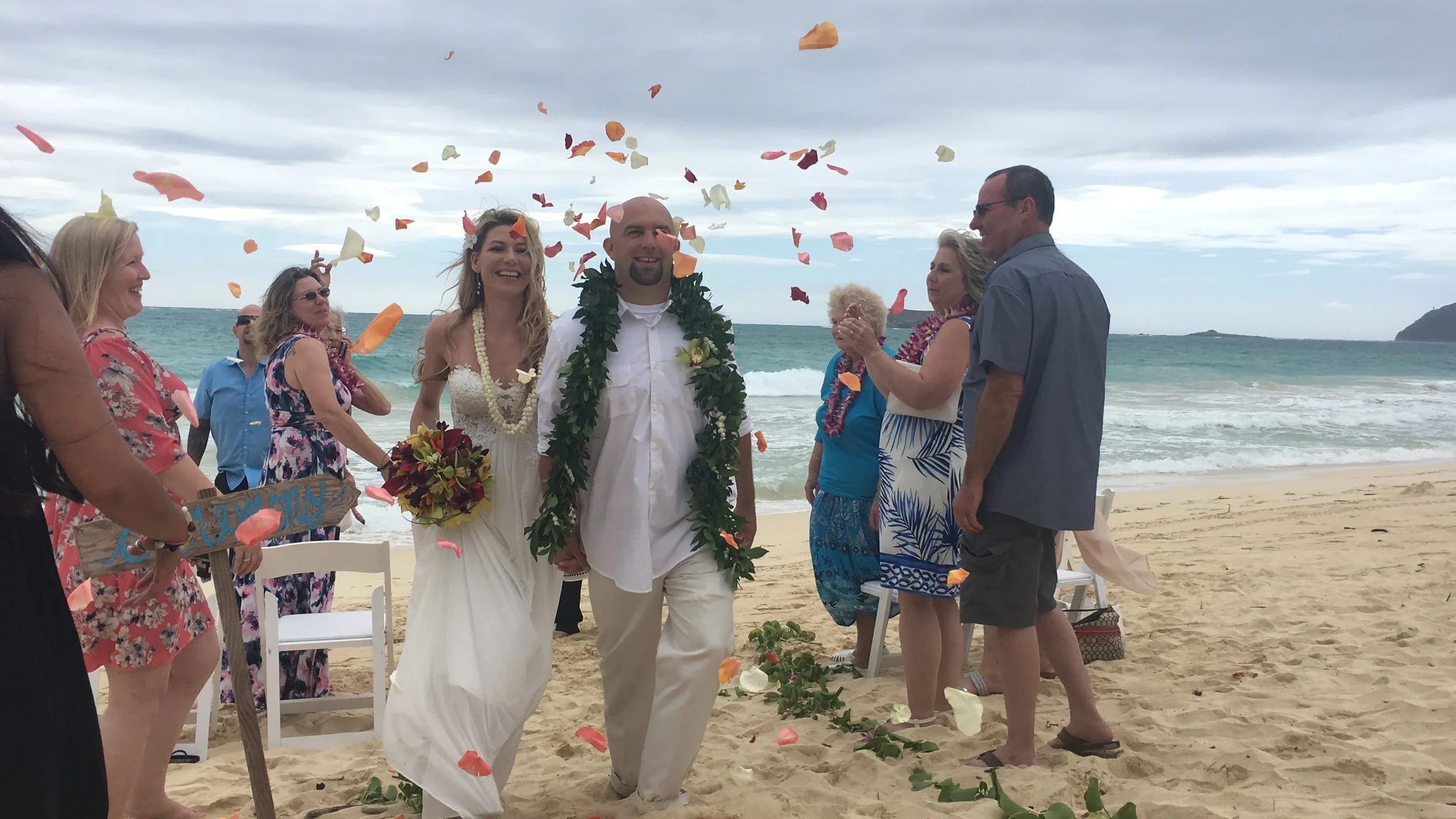 11-waimanalo-beach-wedding.JPG