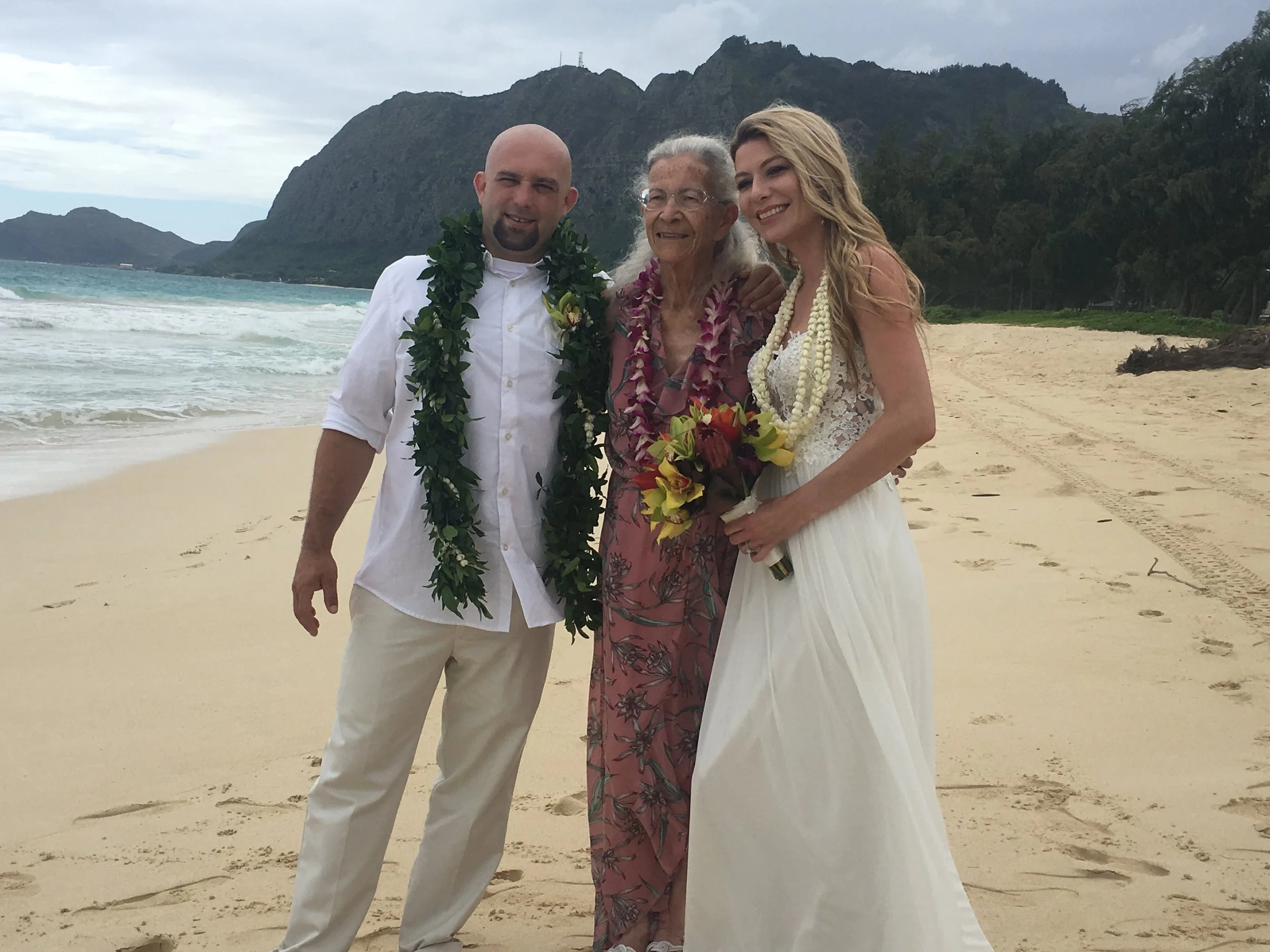 15-waimanalo-beach-wedding.JPG