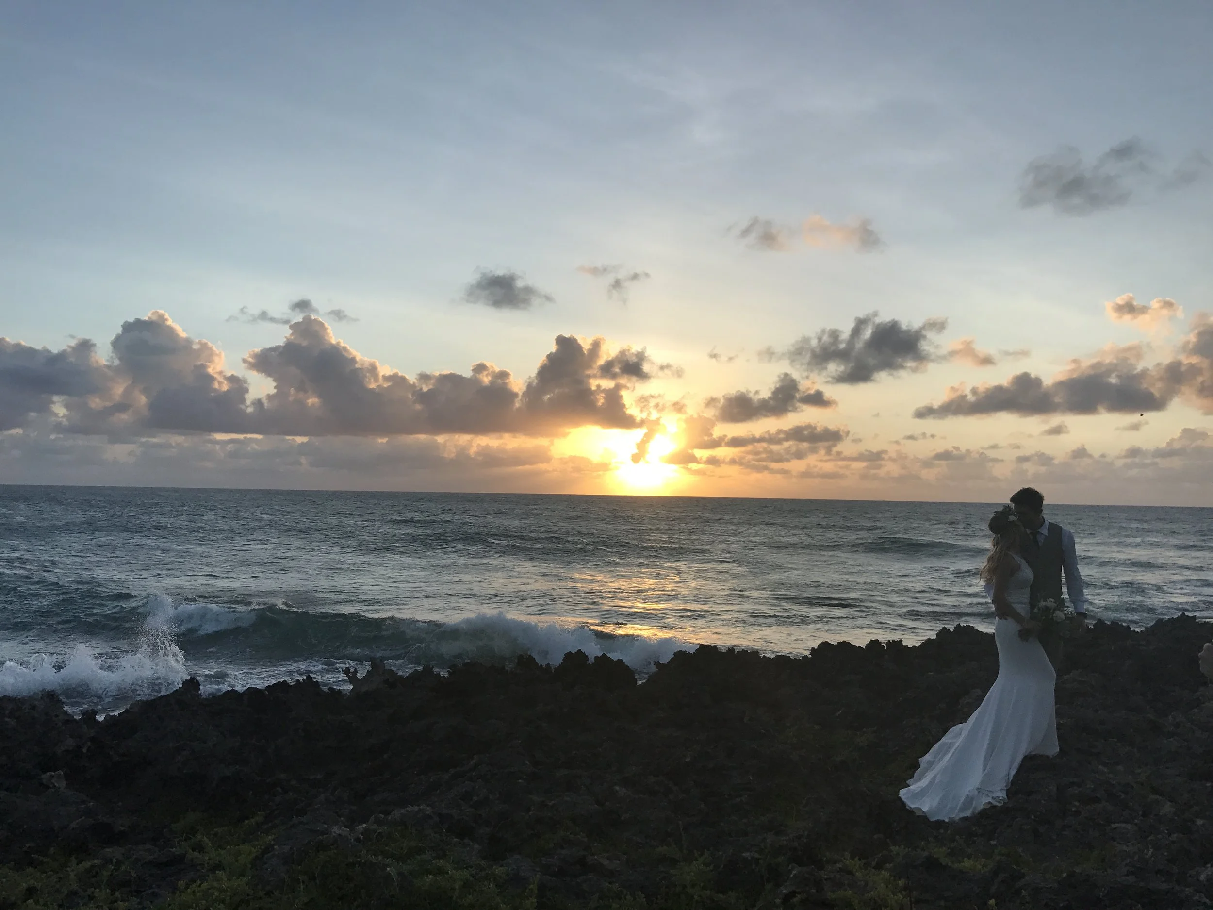 29-outdoor-wedding-north-shore-hawaii.JPG