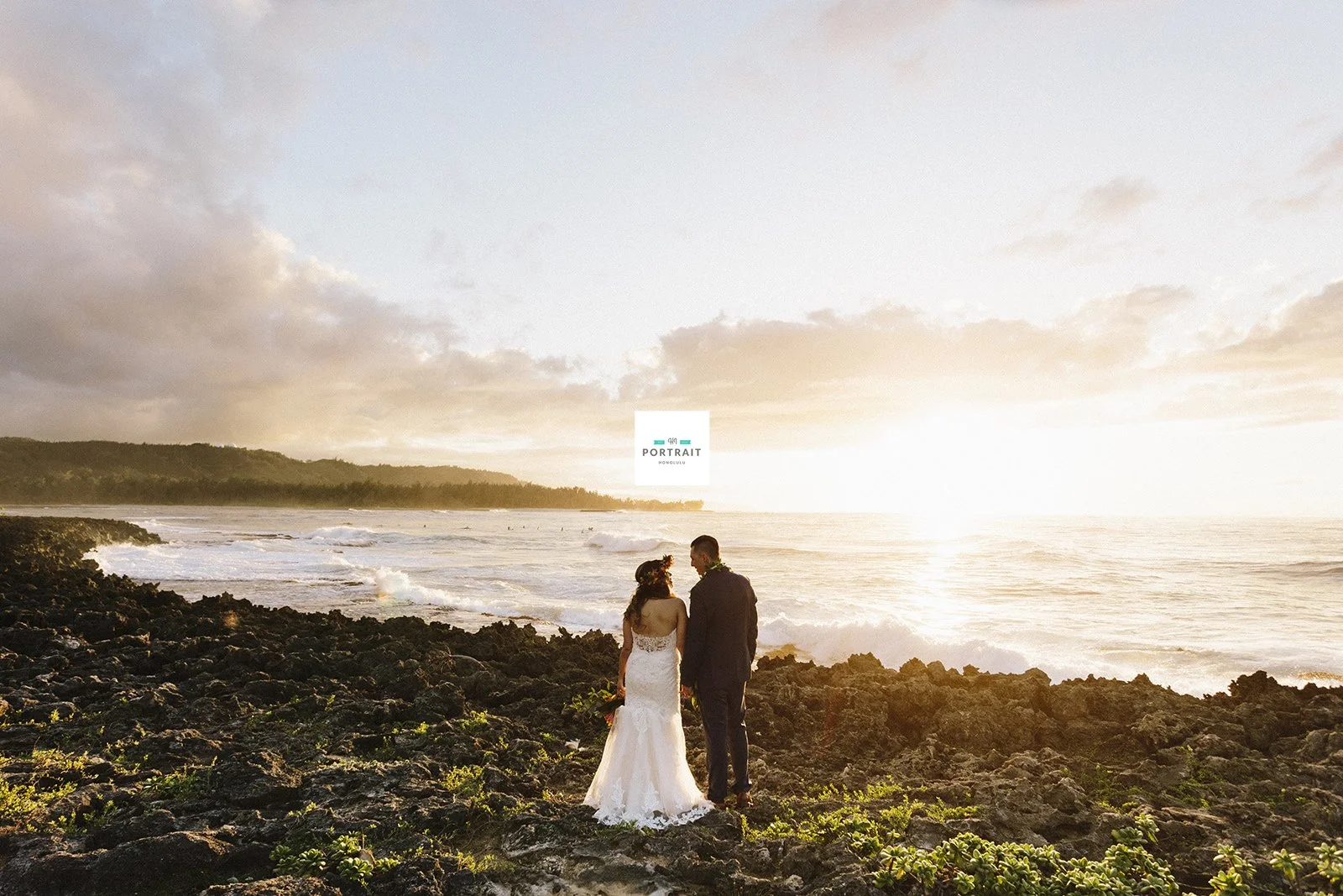 1-tropicall-hawaii-wedding.jpg