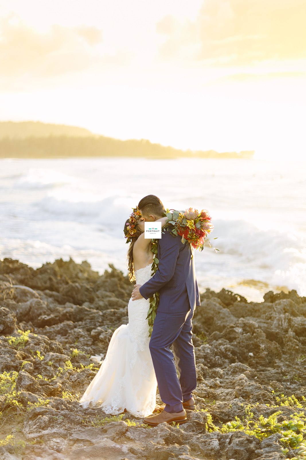 110-hawaii-sunset-wedding.jpg