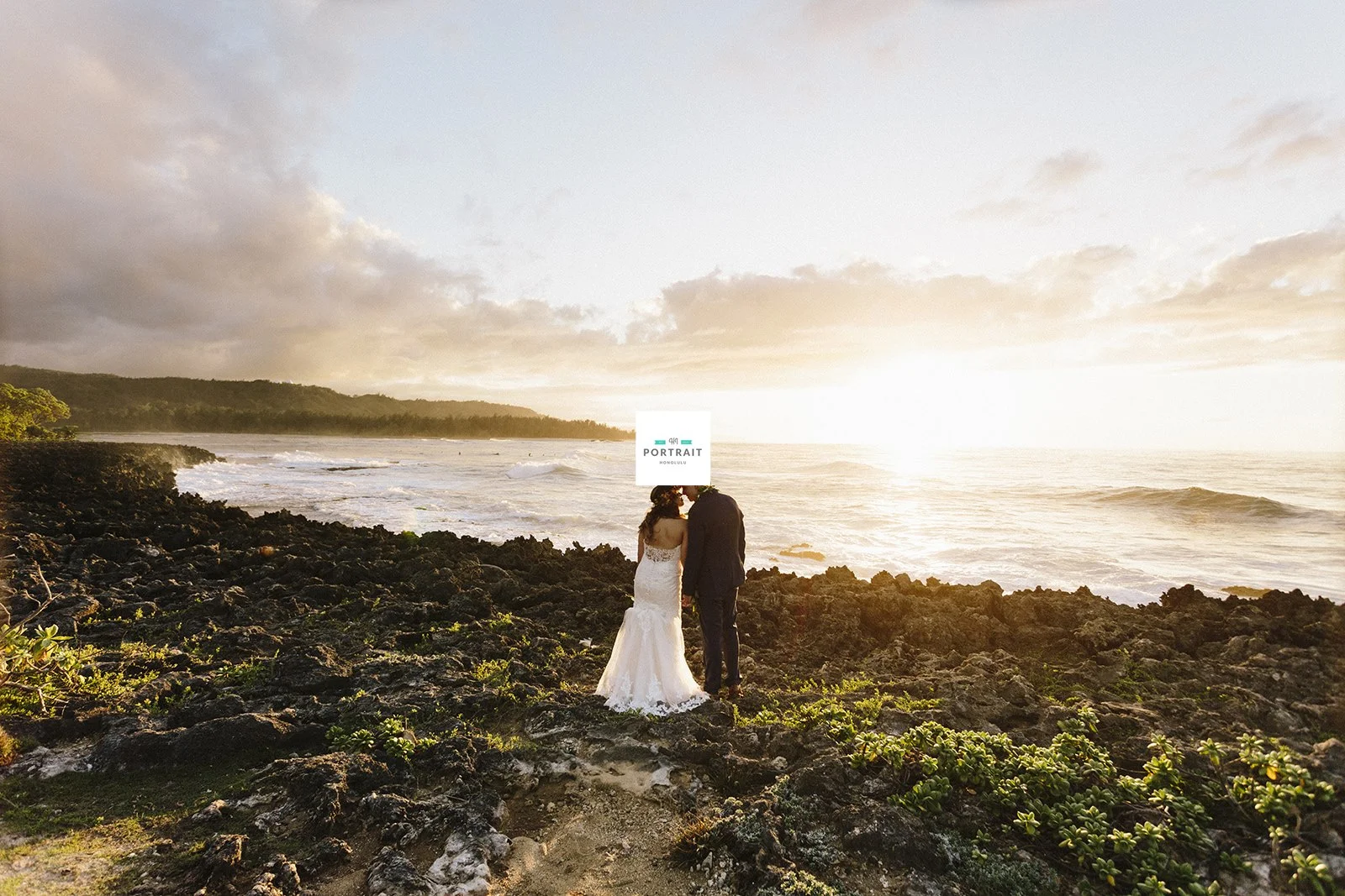 111-hawaii-sunset-wedding.jpg