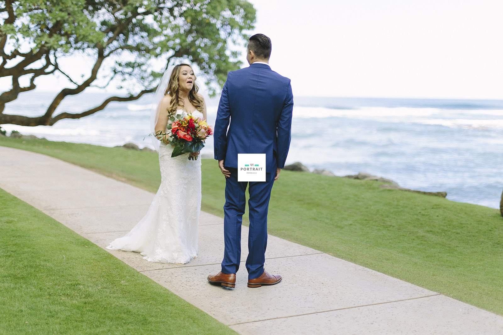 37-tropical-hawaii-wedding.jpg