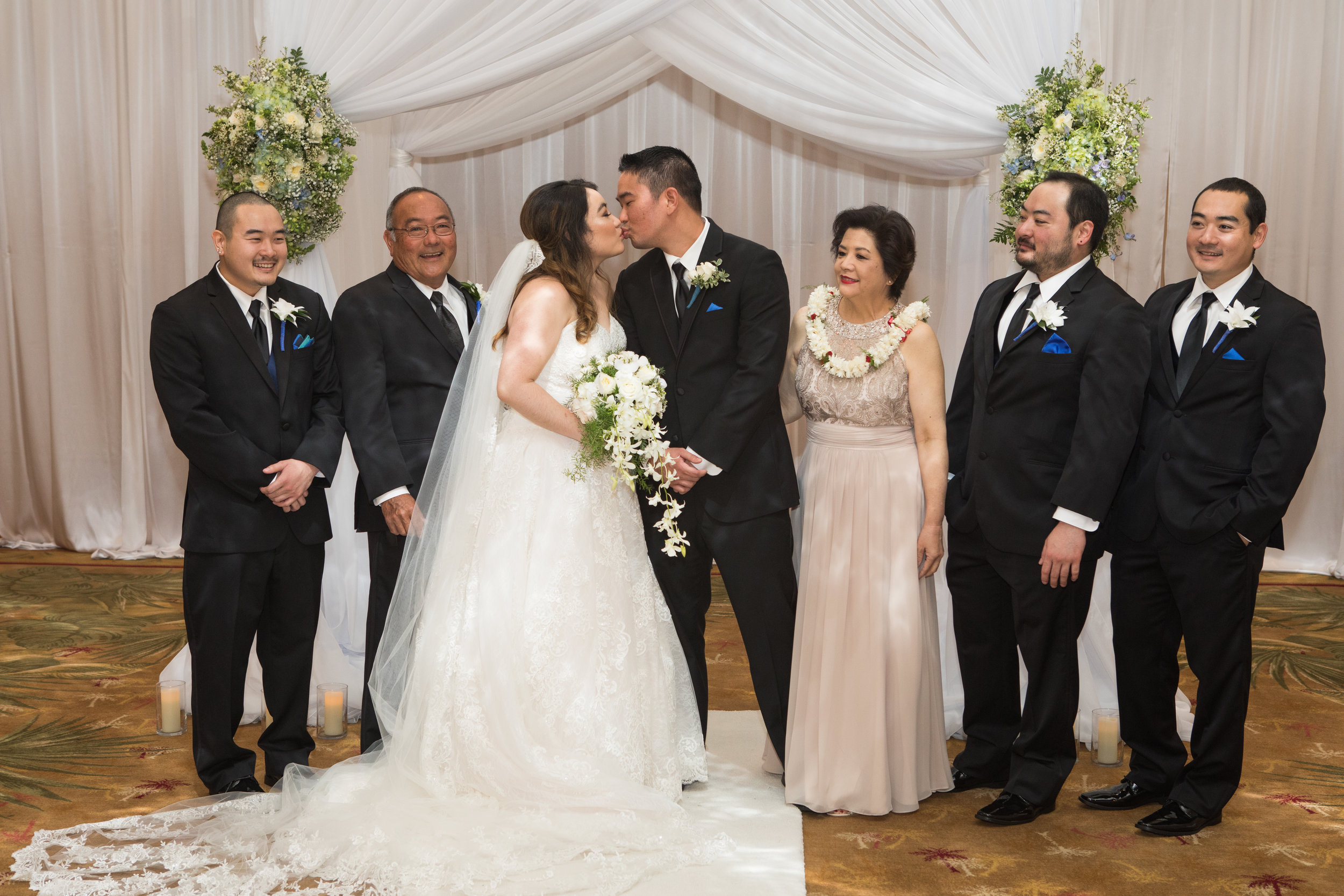 22-hyatt-regency-wedding-ceremony.jpg