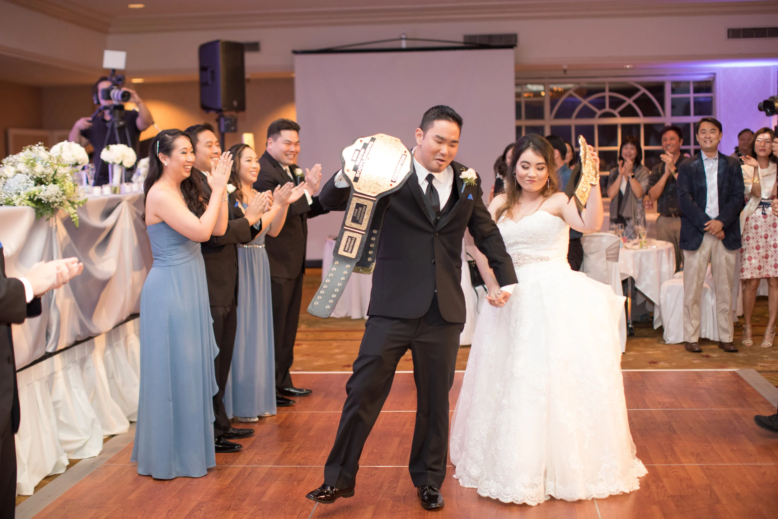 34-hyatt-regency-waikiki-wedding.jpg