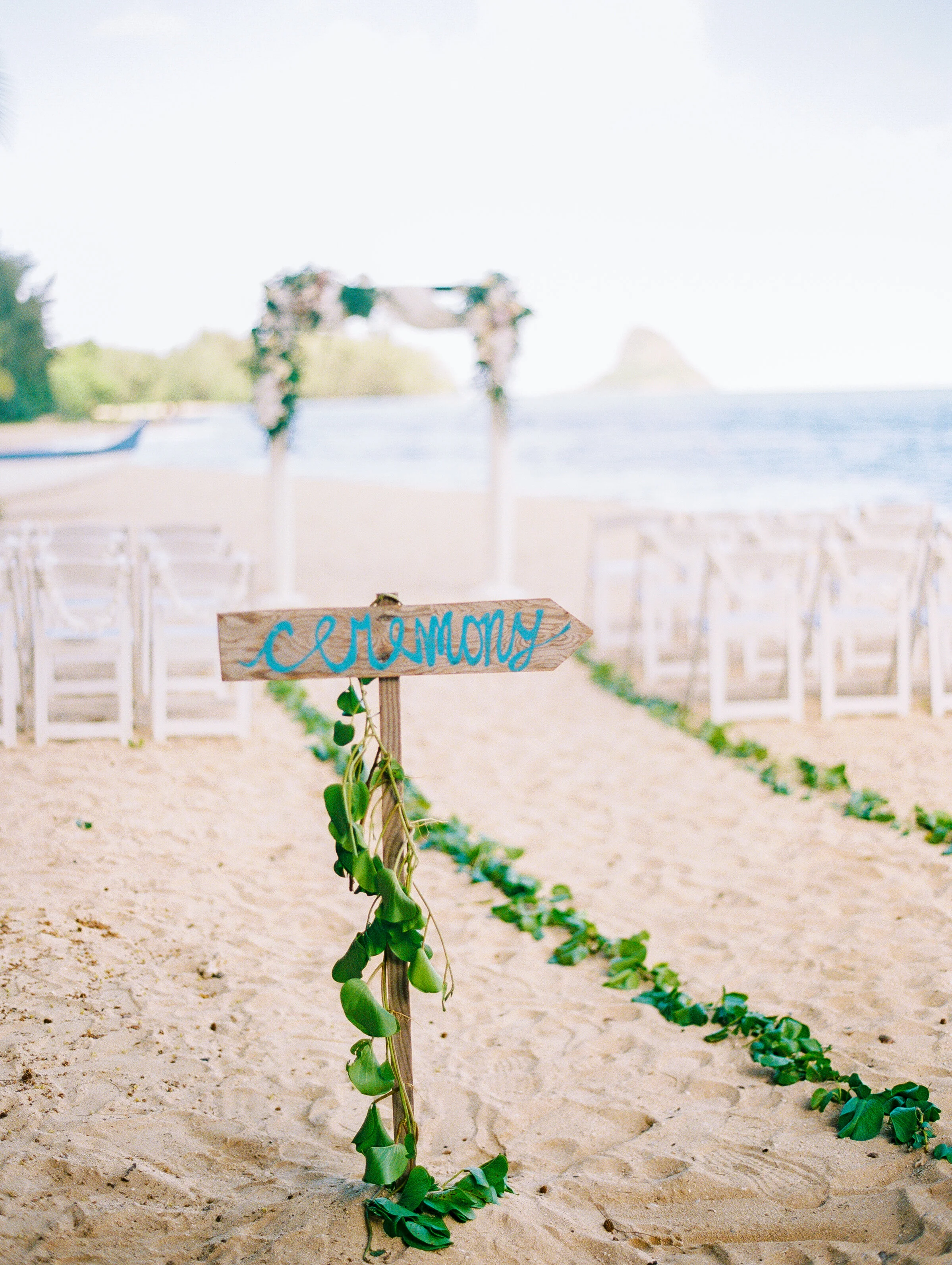 secret-island-hawaii-wedding-ceremony