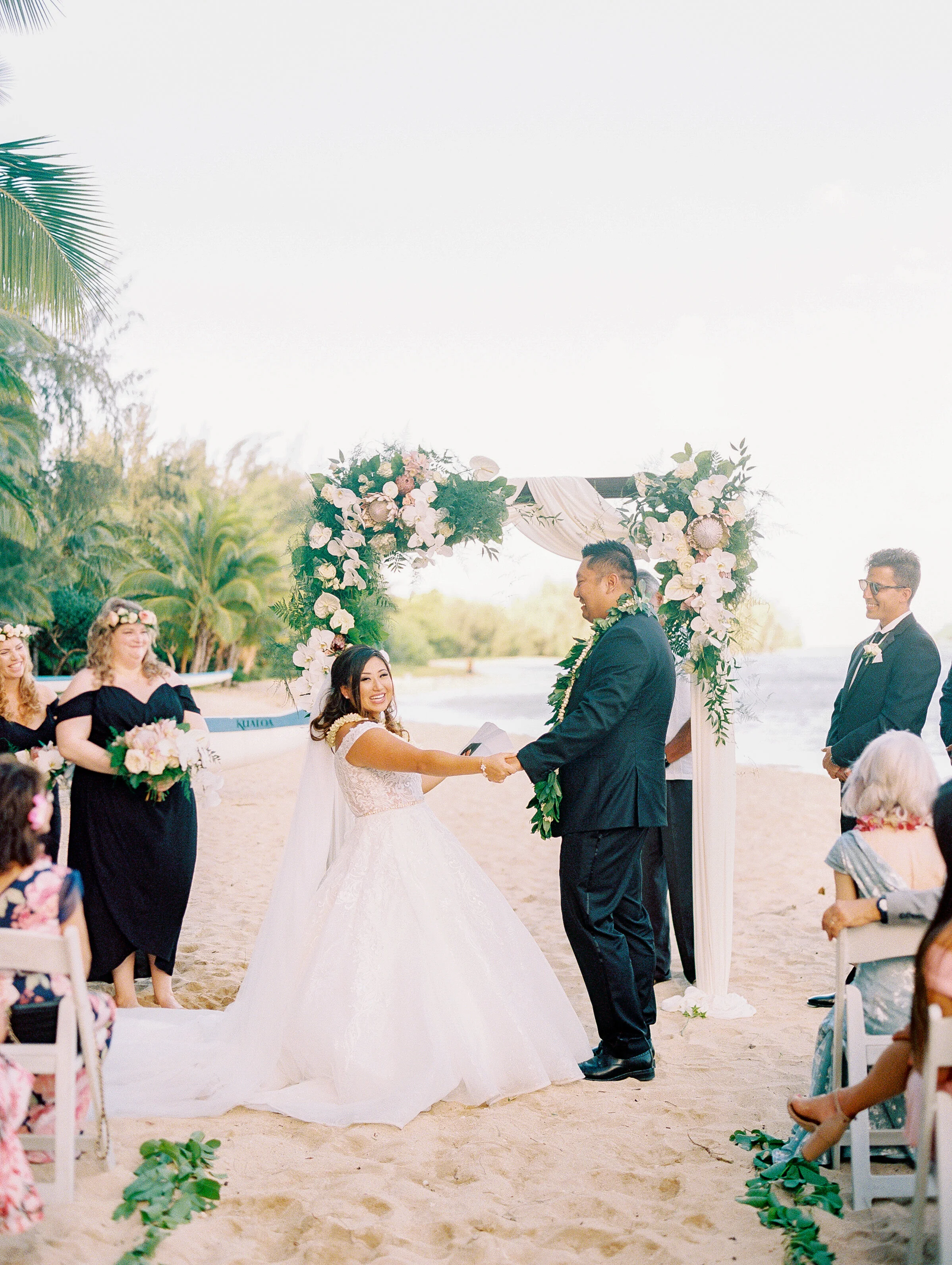 secret-island-oahu-wedding