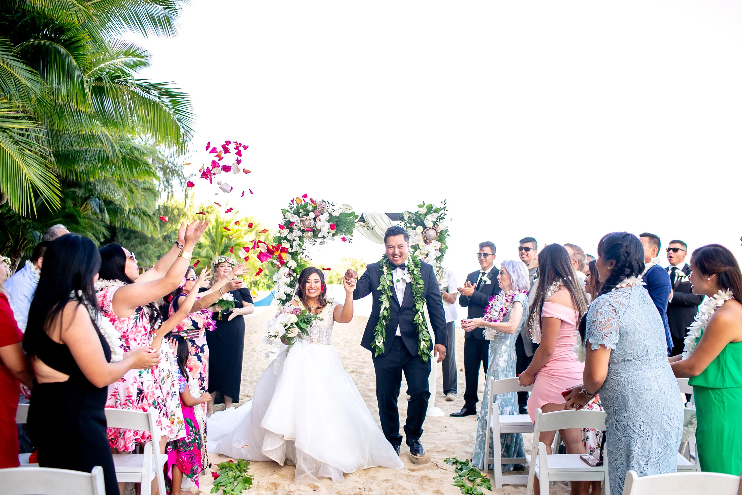secret-island-oahu-wedding