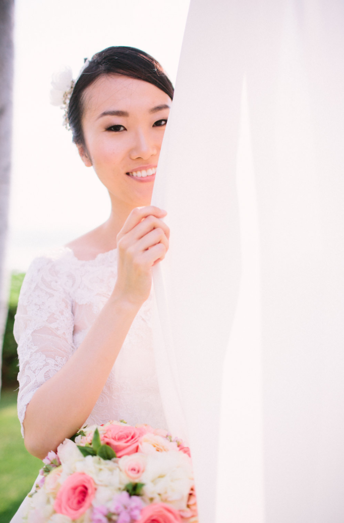 paradise-cove-oahu-bride