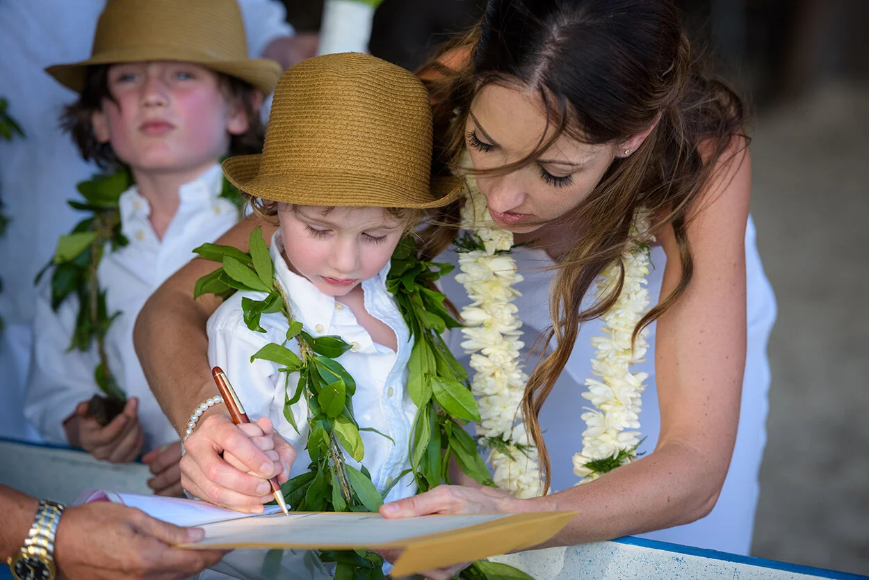 secret-island-oahu-wedding