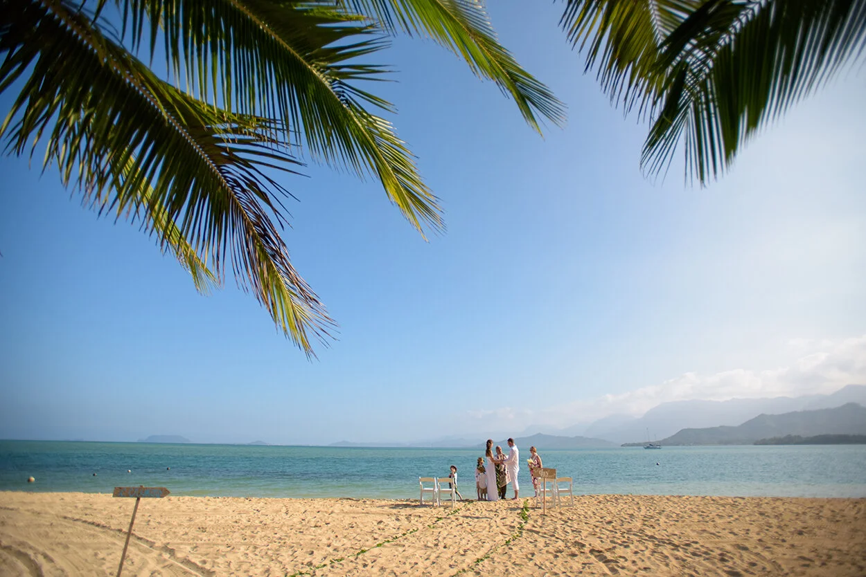 secret-island-oahu-wedding