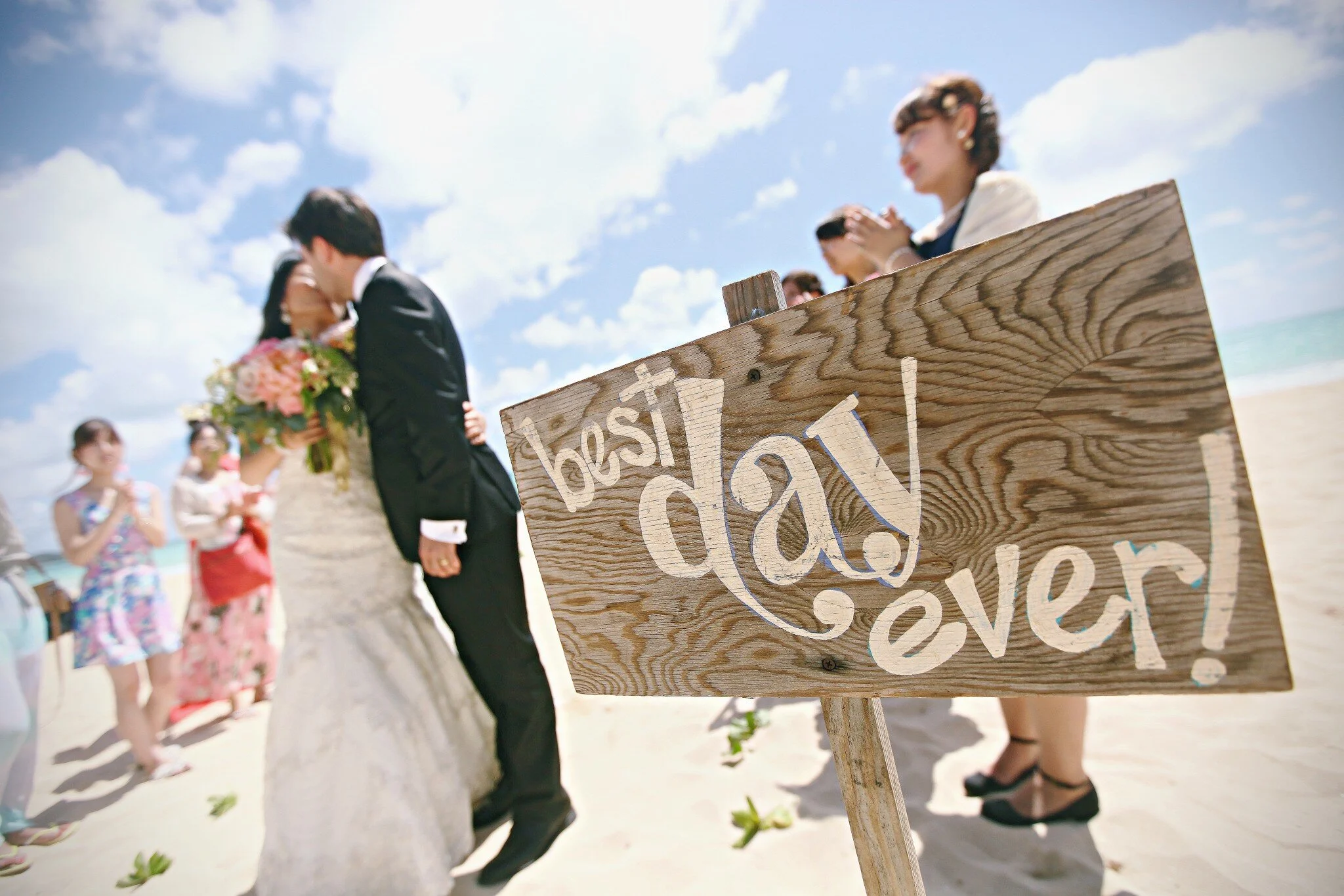 destination-beach-wedding-oahu