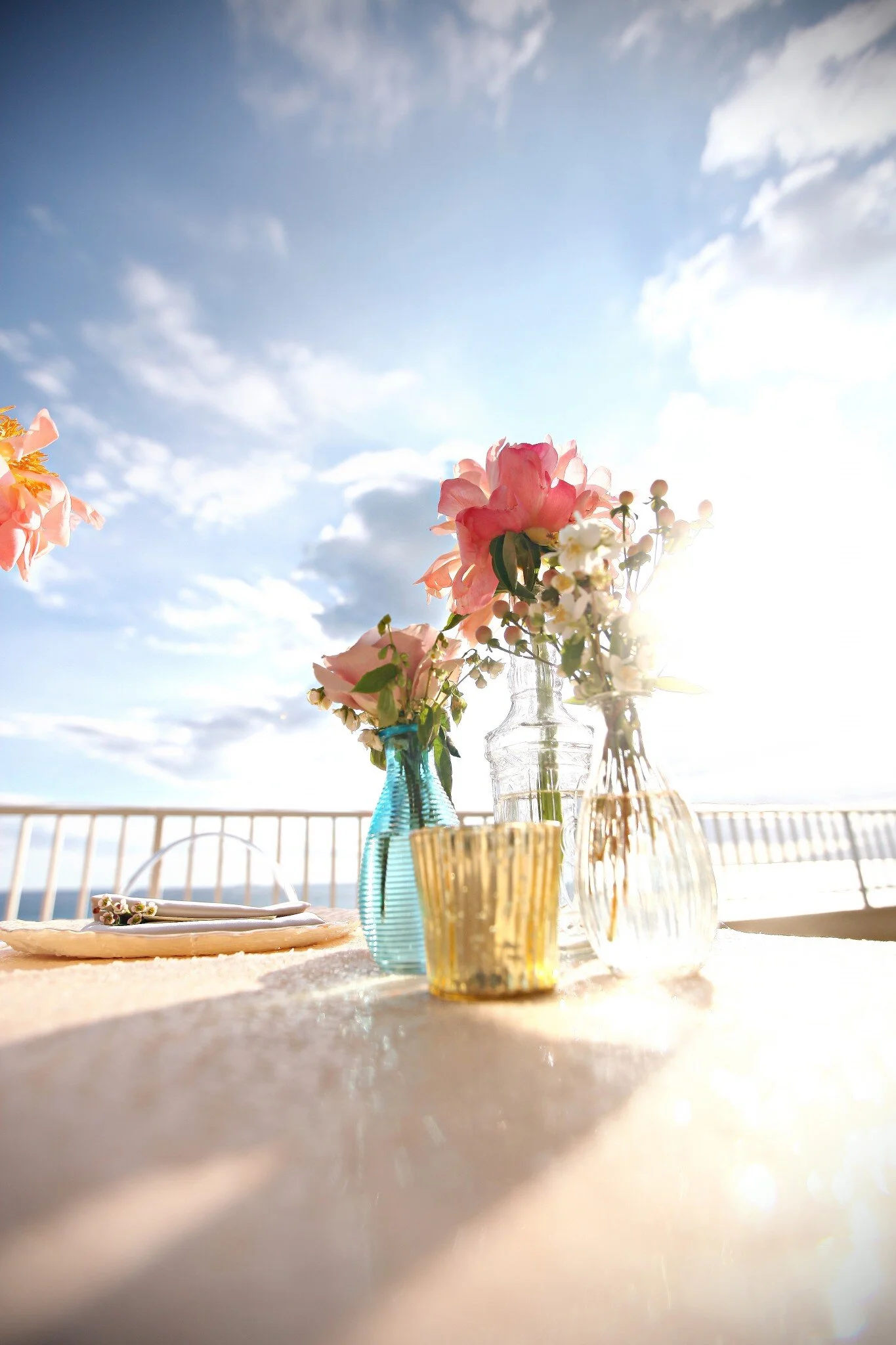 simple-destination-wedding-hawaii-decor