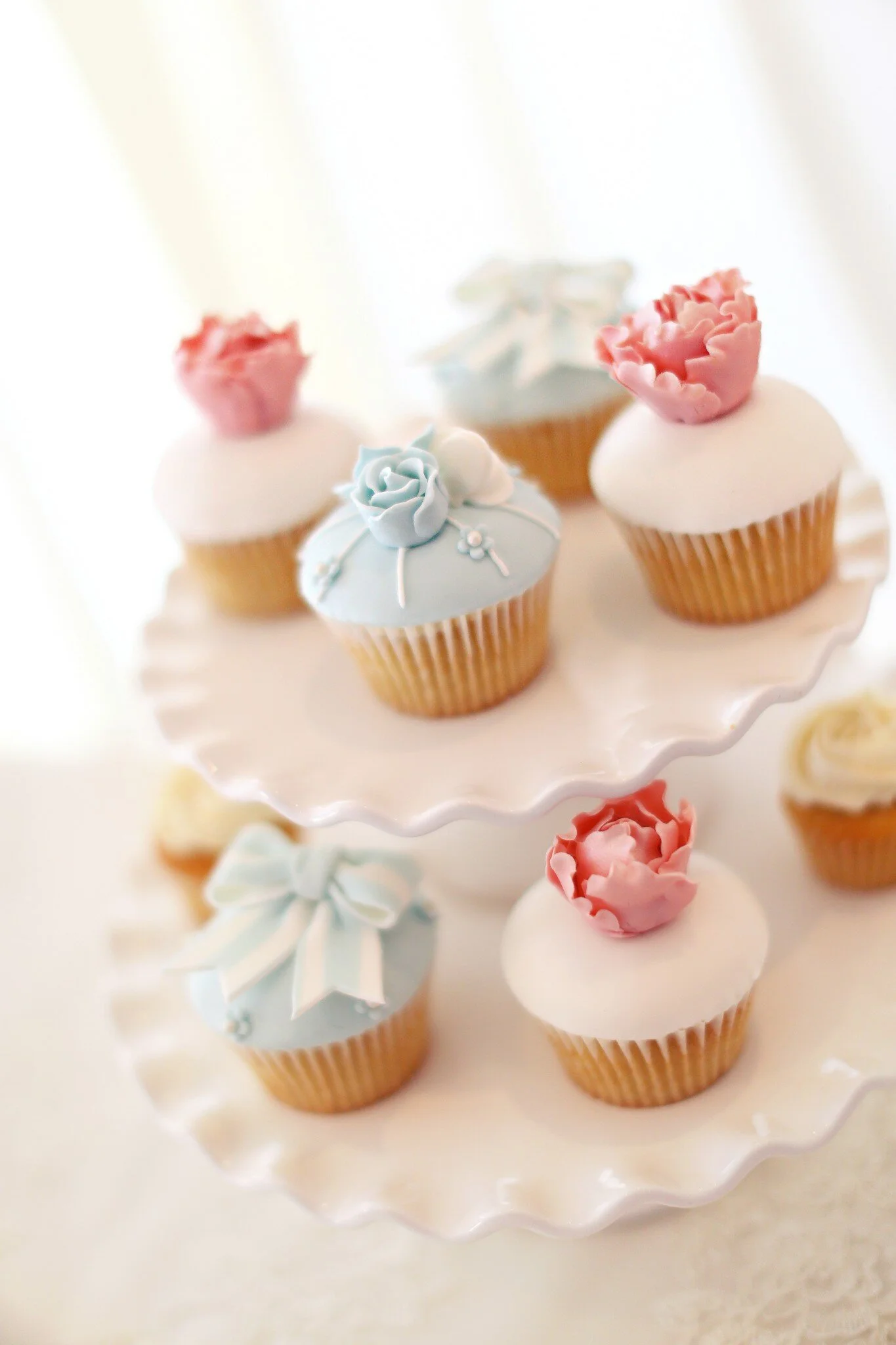 hawaii-wedding-cupcakes