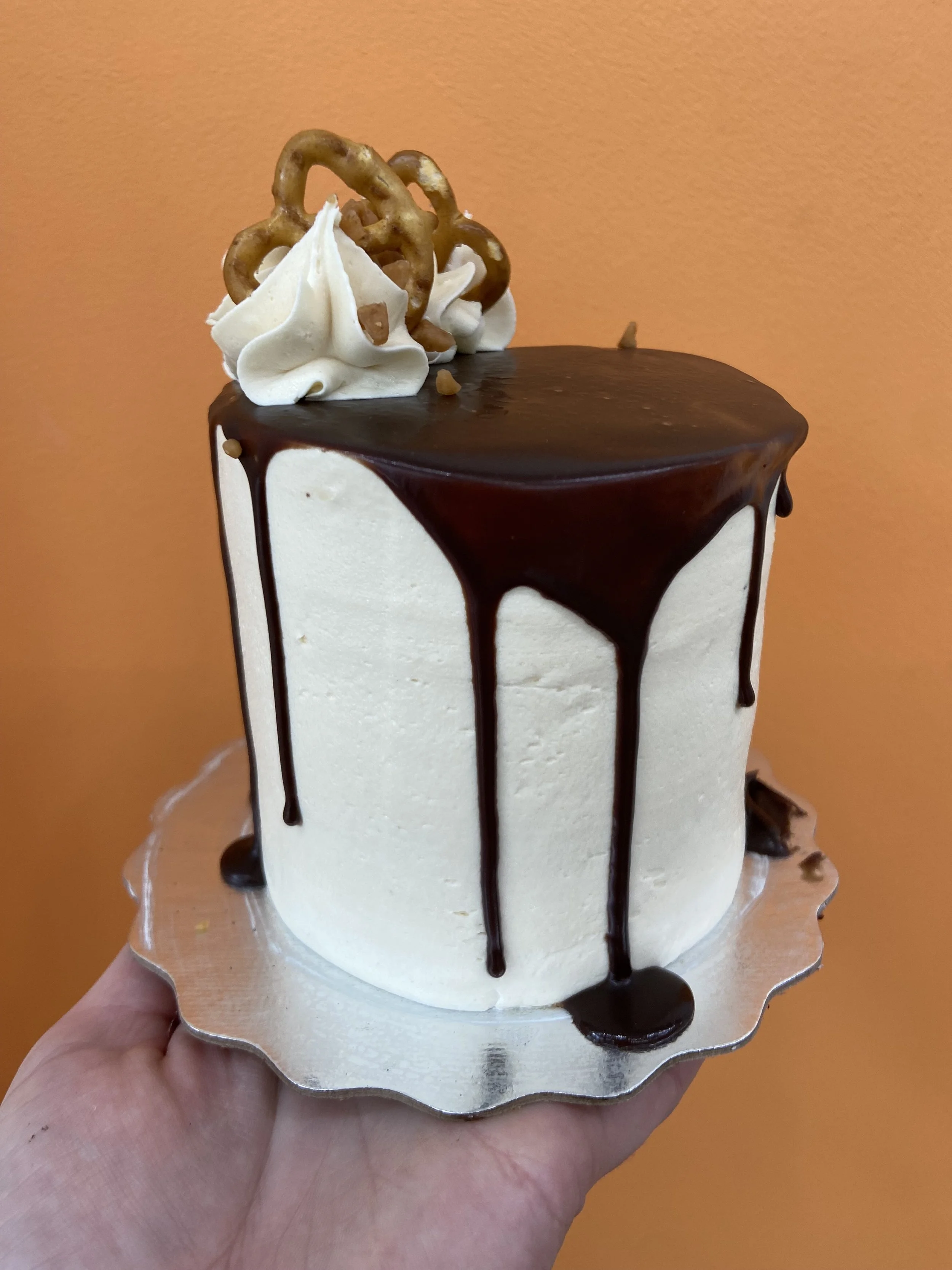 Chocolate Salted Caramel Cakelette