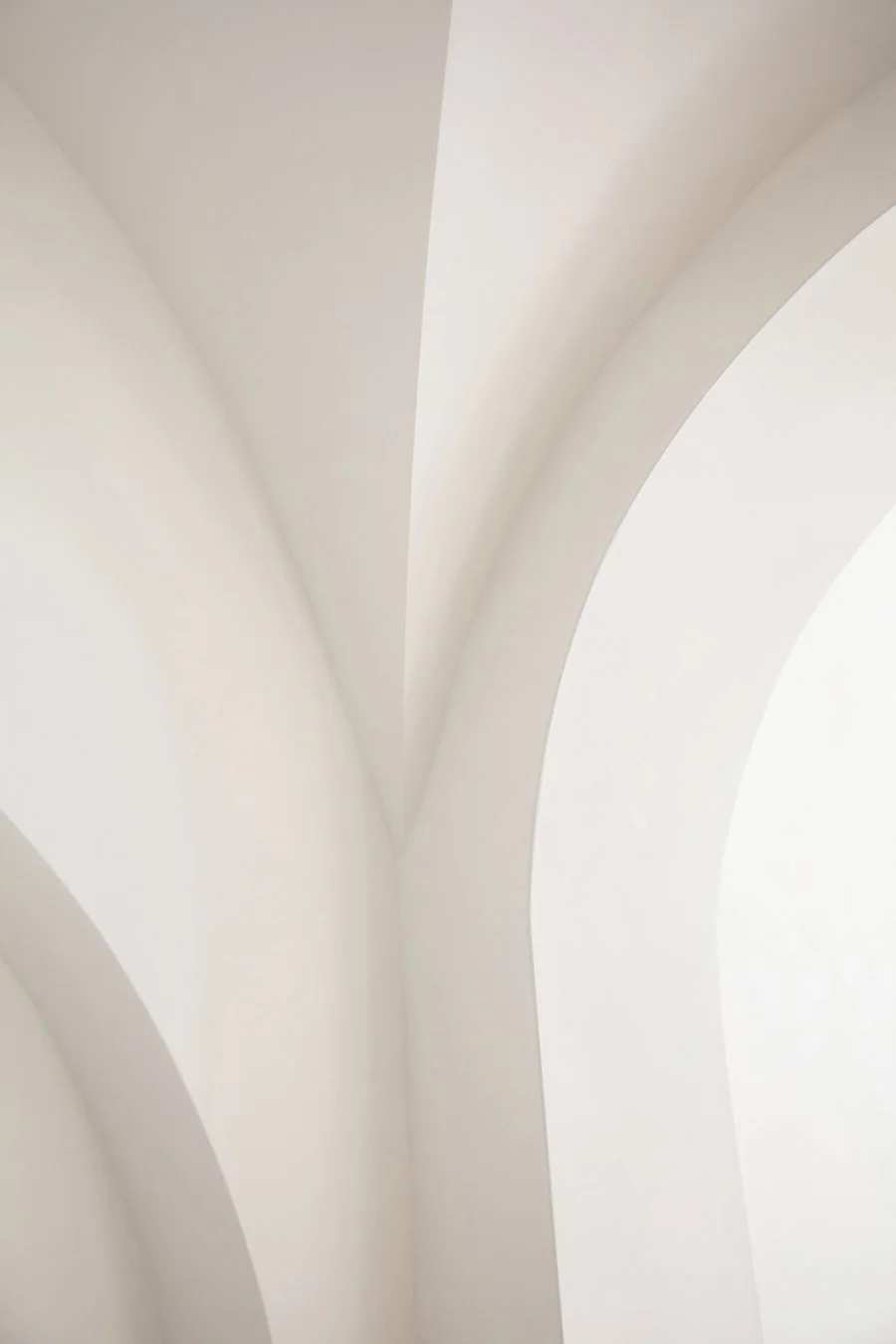 california-spanish-foyer-balcony-groin-vault-detail
