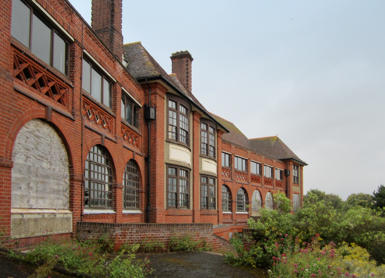 Photograph of the front elevation, prior to its conversion.